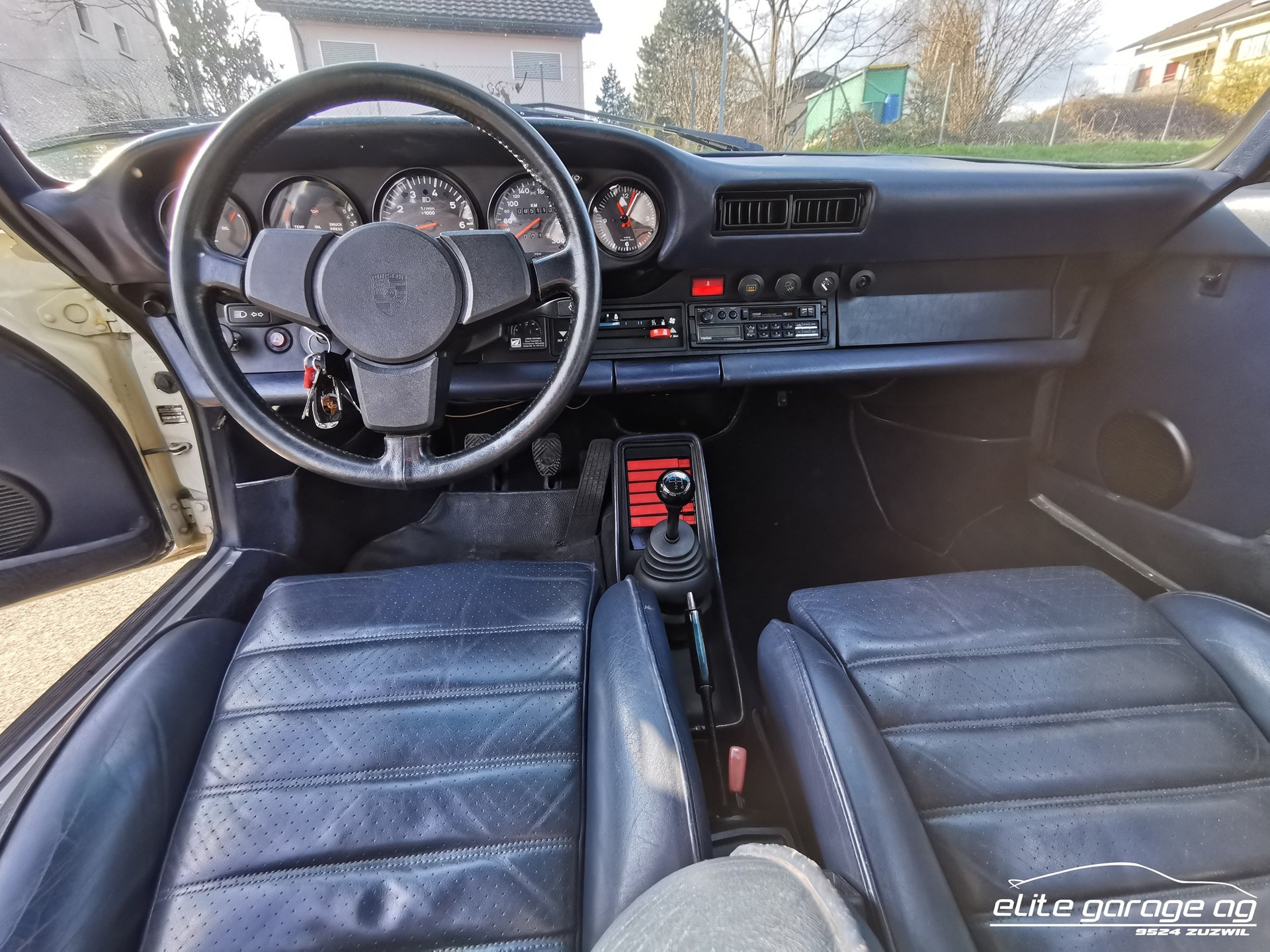 PORSCHE 911 Turbo-image-13