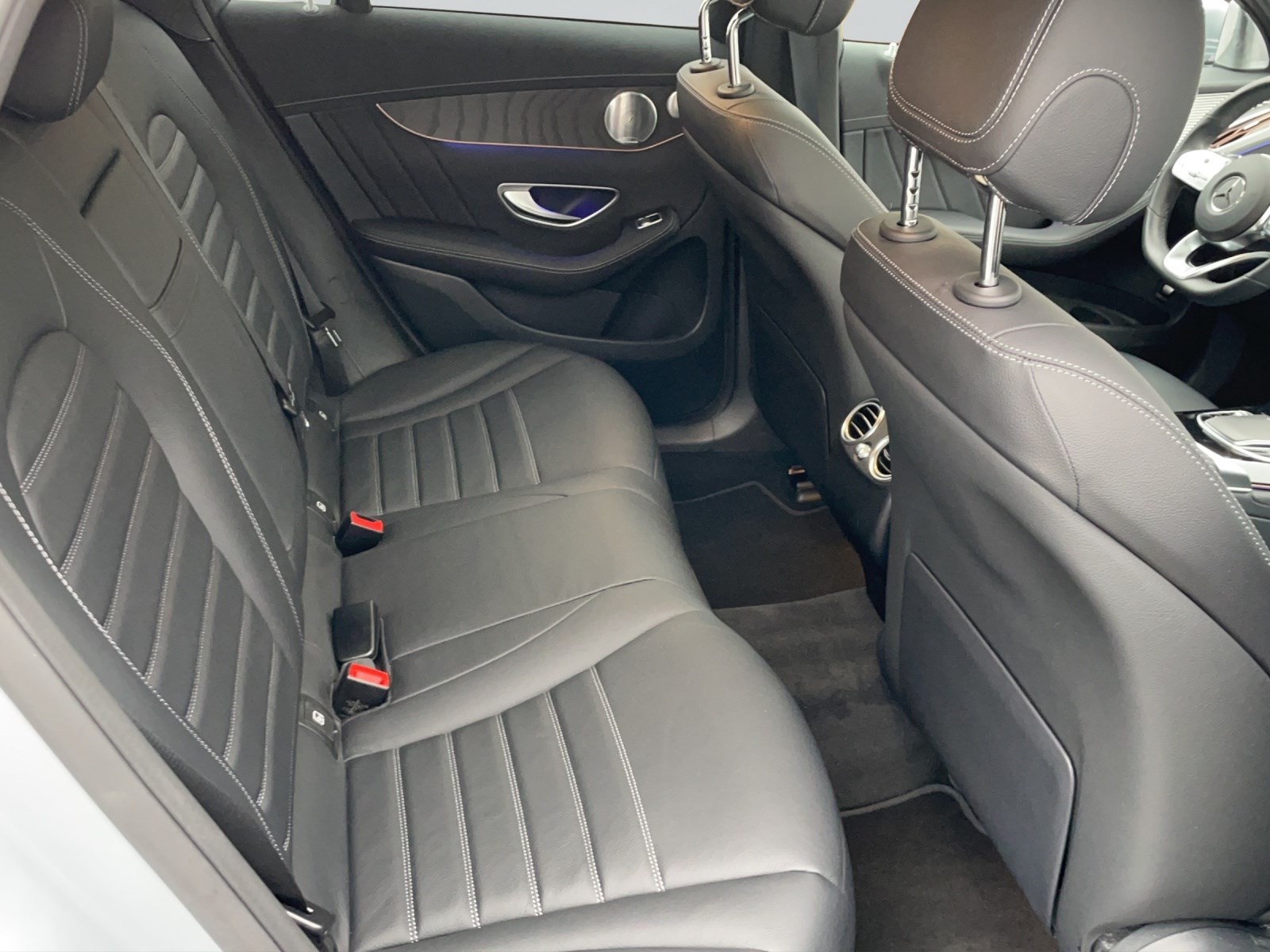MERCEDES-BENZ EQC 400 AMG Line 4Matic-image-9