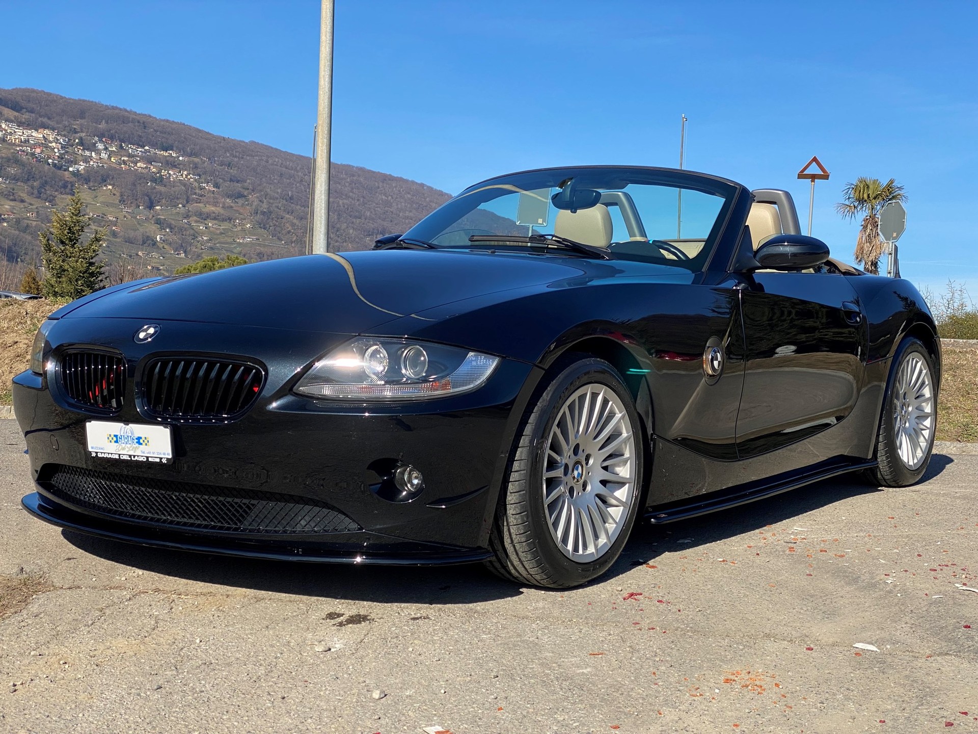 BMW Z4 2.2i Roadster-image-2