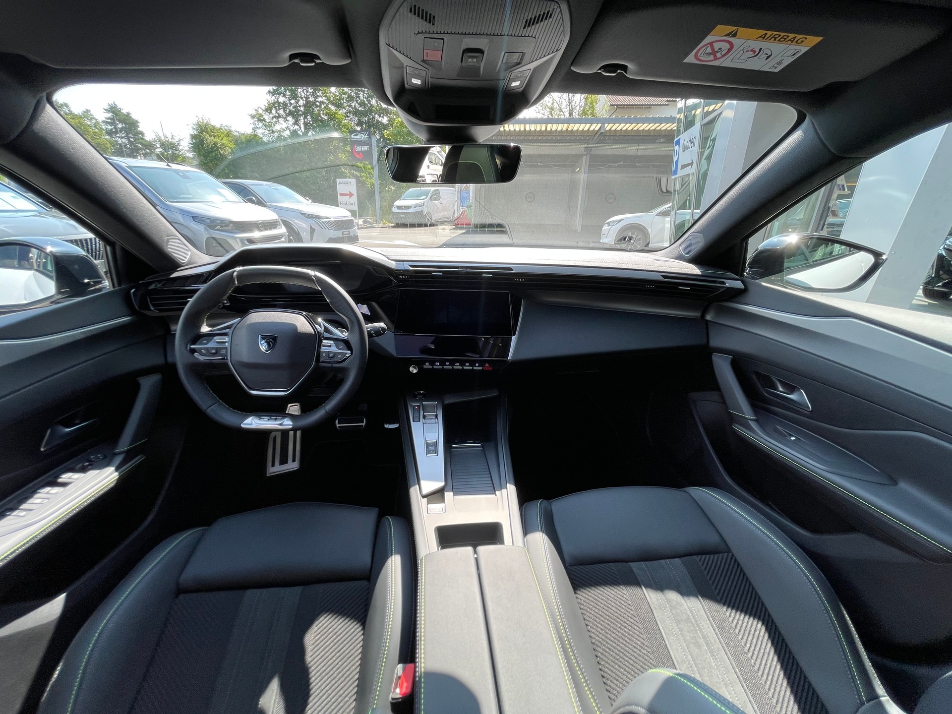 PEUGEOT 308 1.2 MEHV 136 GT-image-6