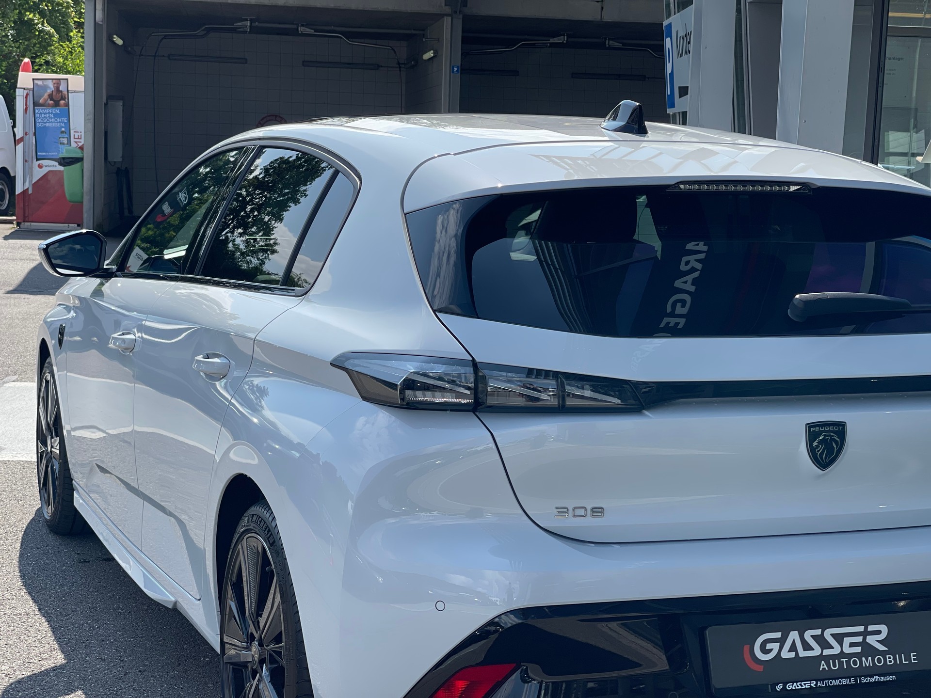 PEUGEOT 308 1.2 MEHV 136 GT-image-4