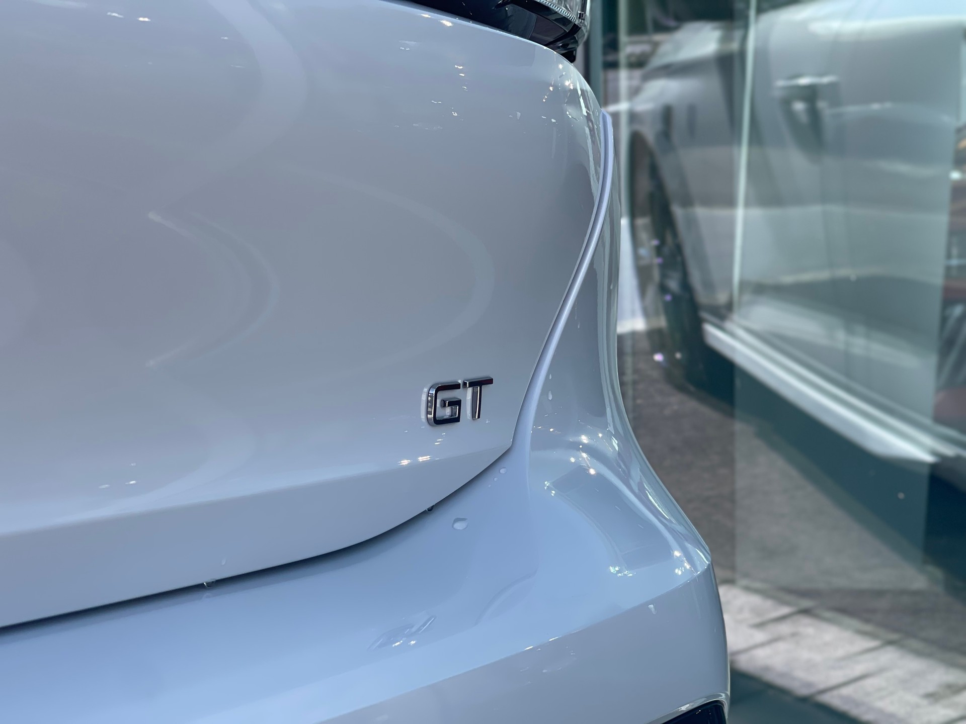 PEUGEOT 308 1.2 MEHV 136 GT-image-5