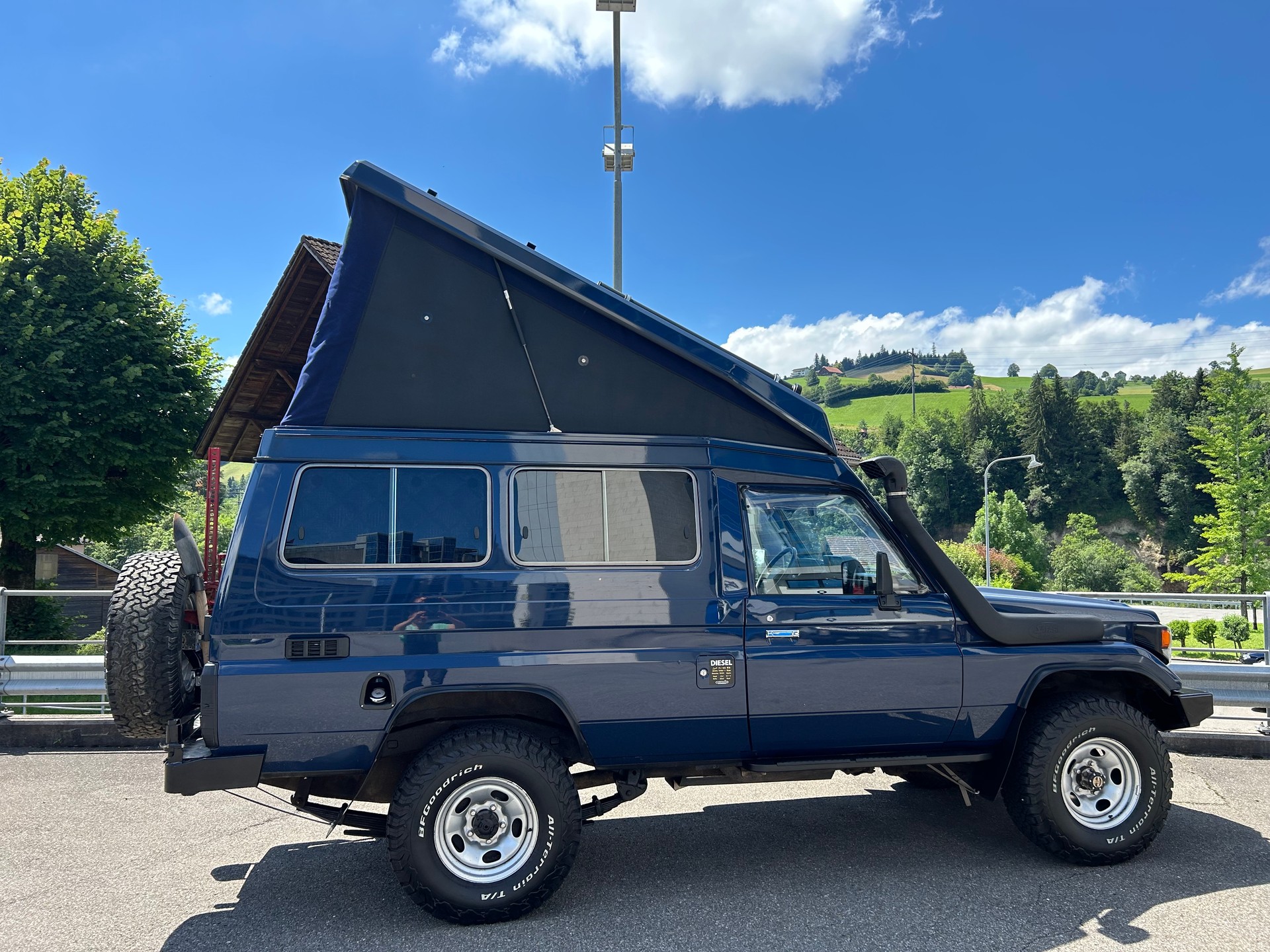 TOYOTA Land Cruiser 400 Hdt Long 4.2D-image-6