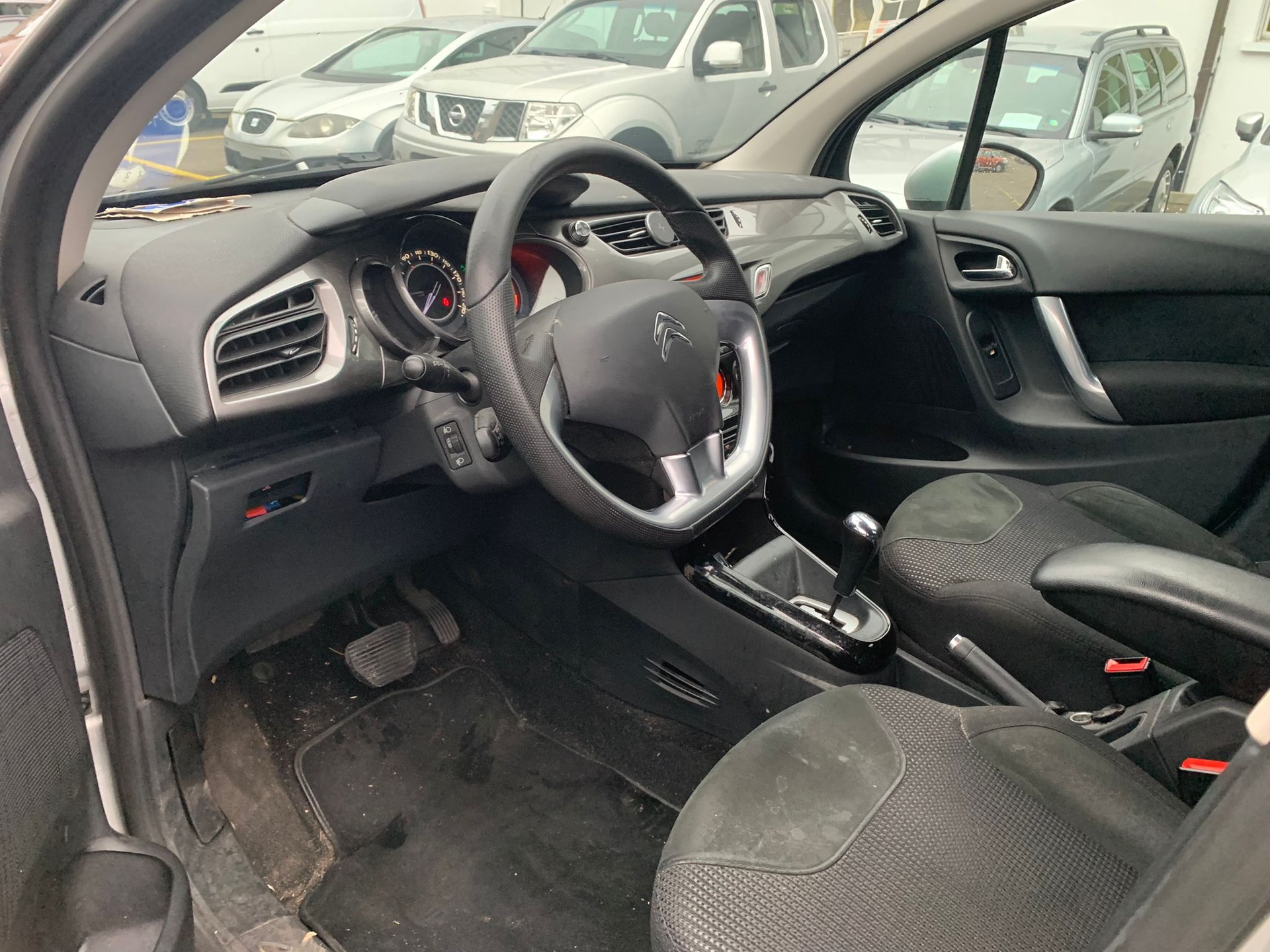 CITROEN C3 1.6i 16V Exclusive Automatic-image-7