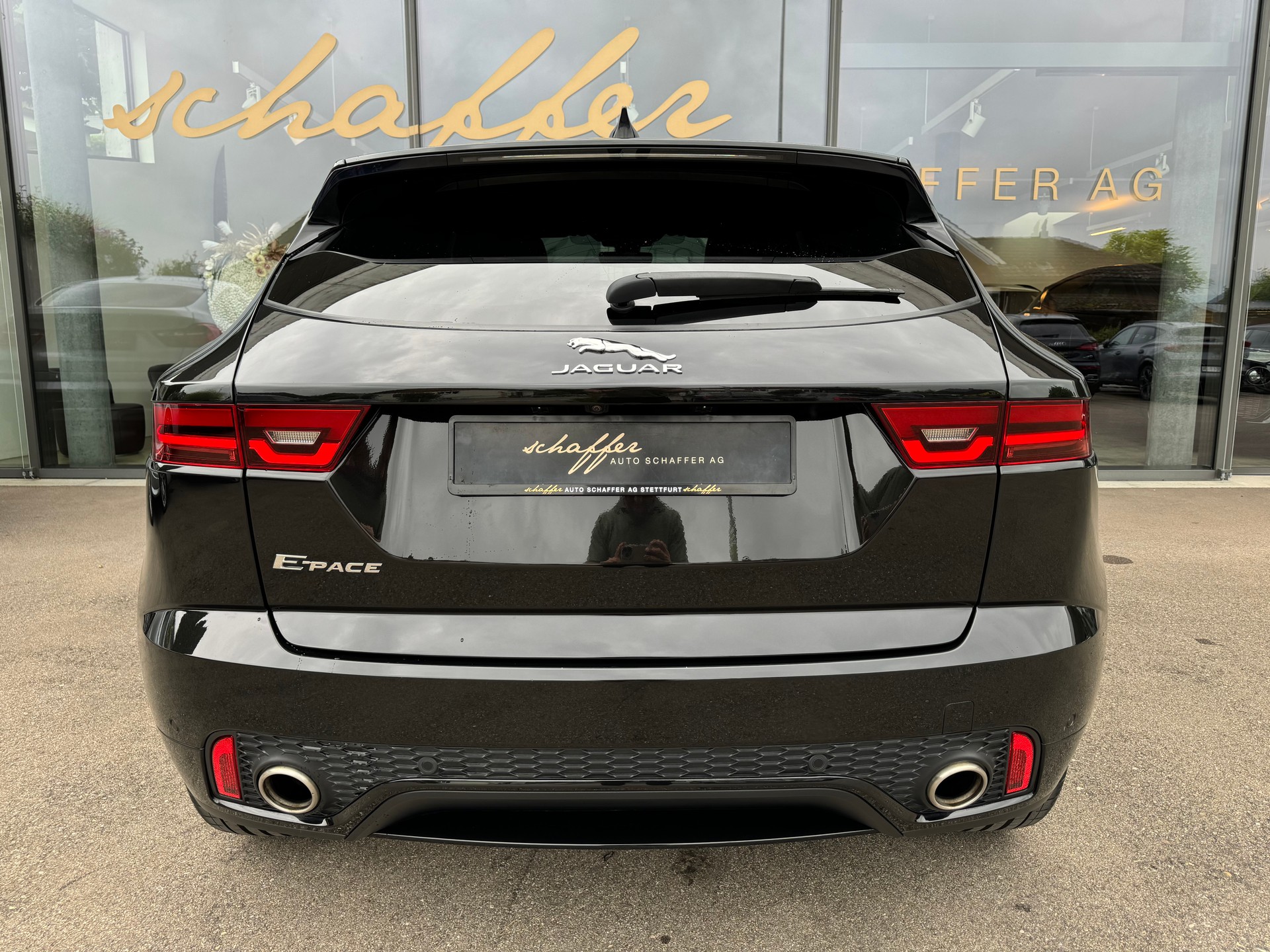 JAGUAR E-Pace 2.0d D150 R-Dynamic SE AWD Automatik-image-7