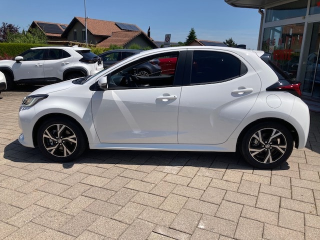 TOYOTA Yaris 1.5 Trend e-CVT-image-8
