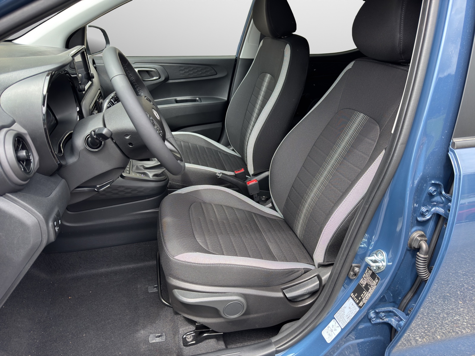 HYUNDAI i10 1.2 Amplia-image-5