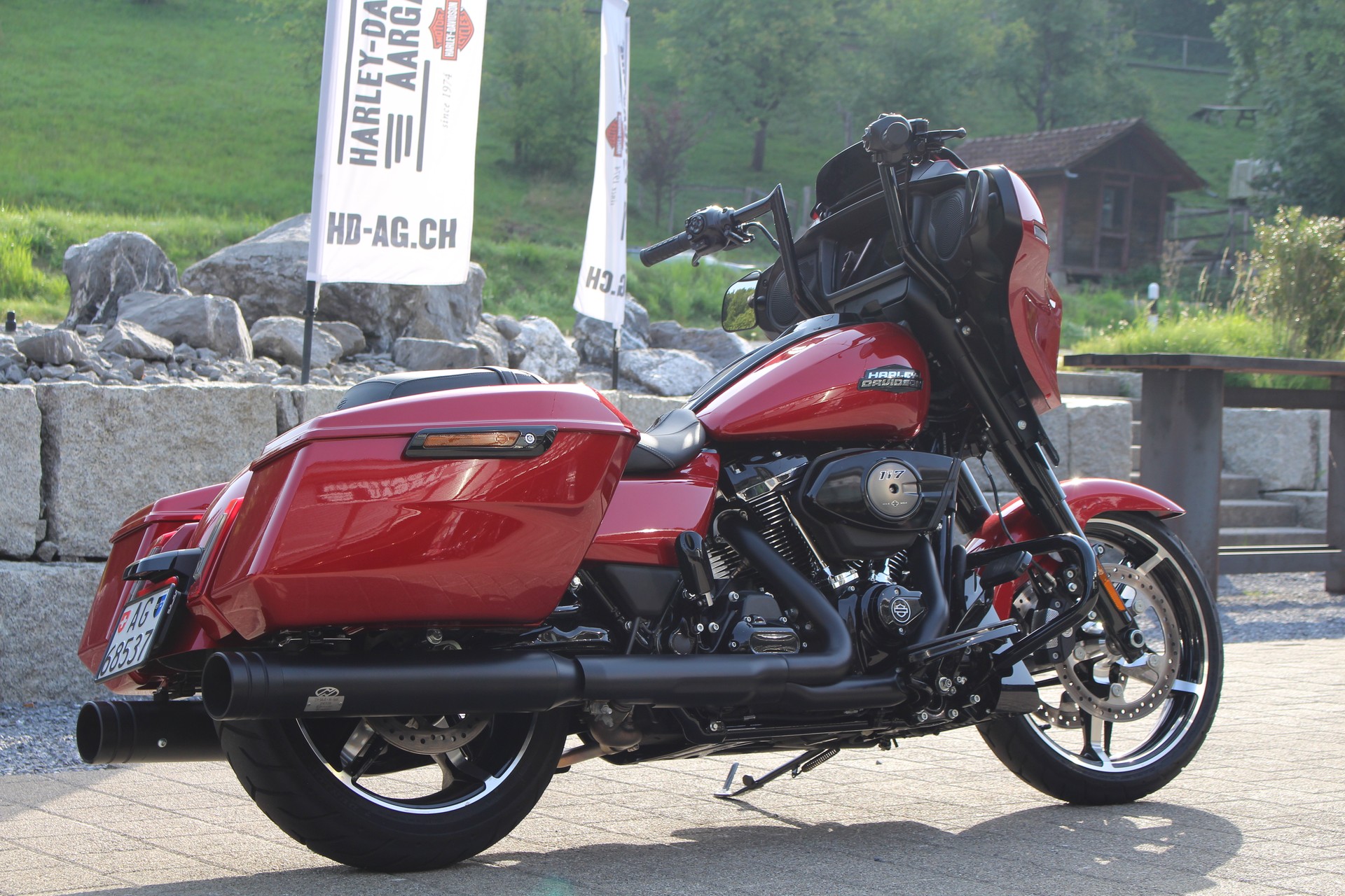 HARLEY-DAVIDSON FLHX Street Glide 117-showroom-element-2