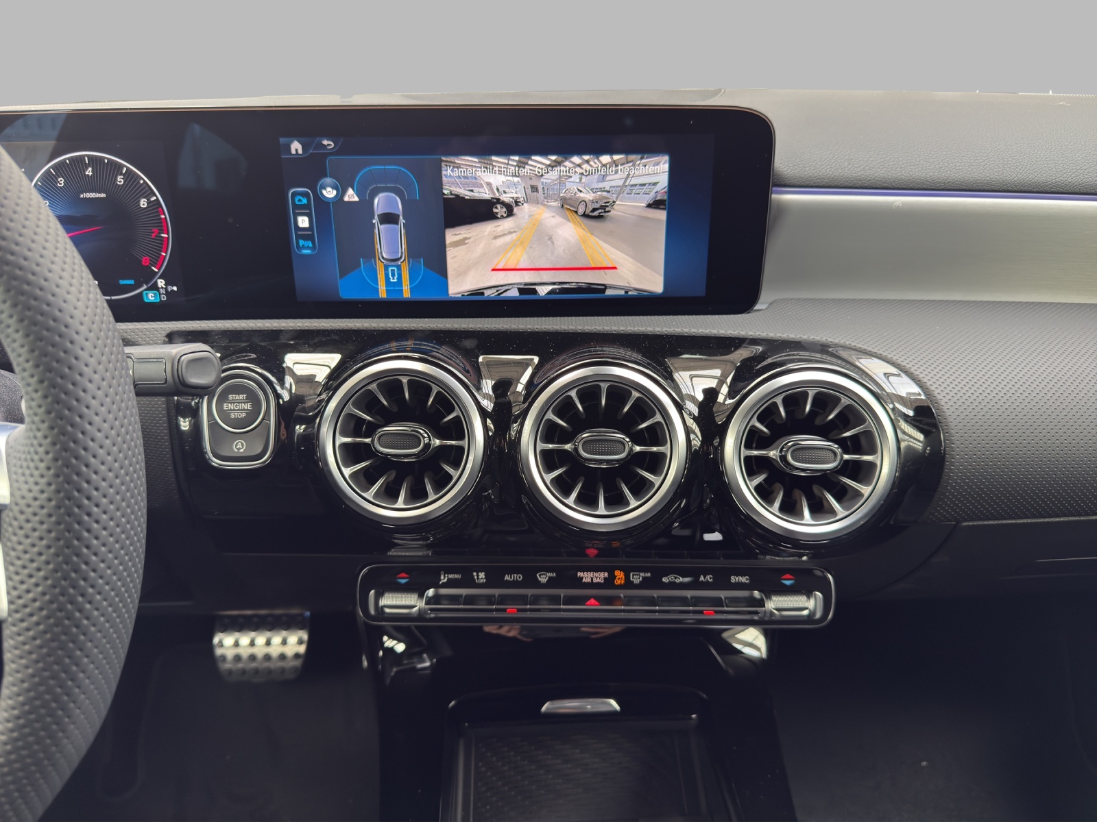 MERCEDES-BENZ A 220 4Matic 8G-DCT-image-13