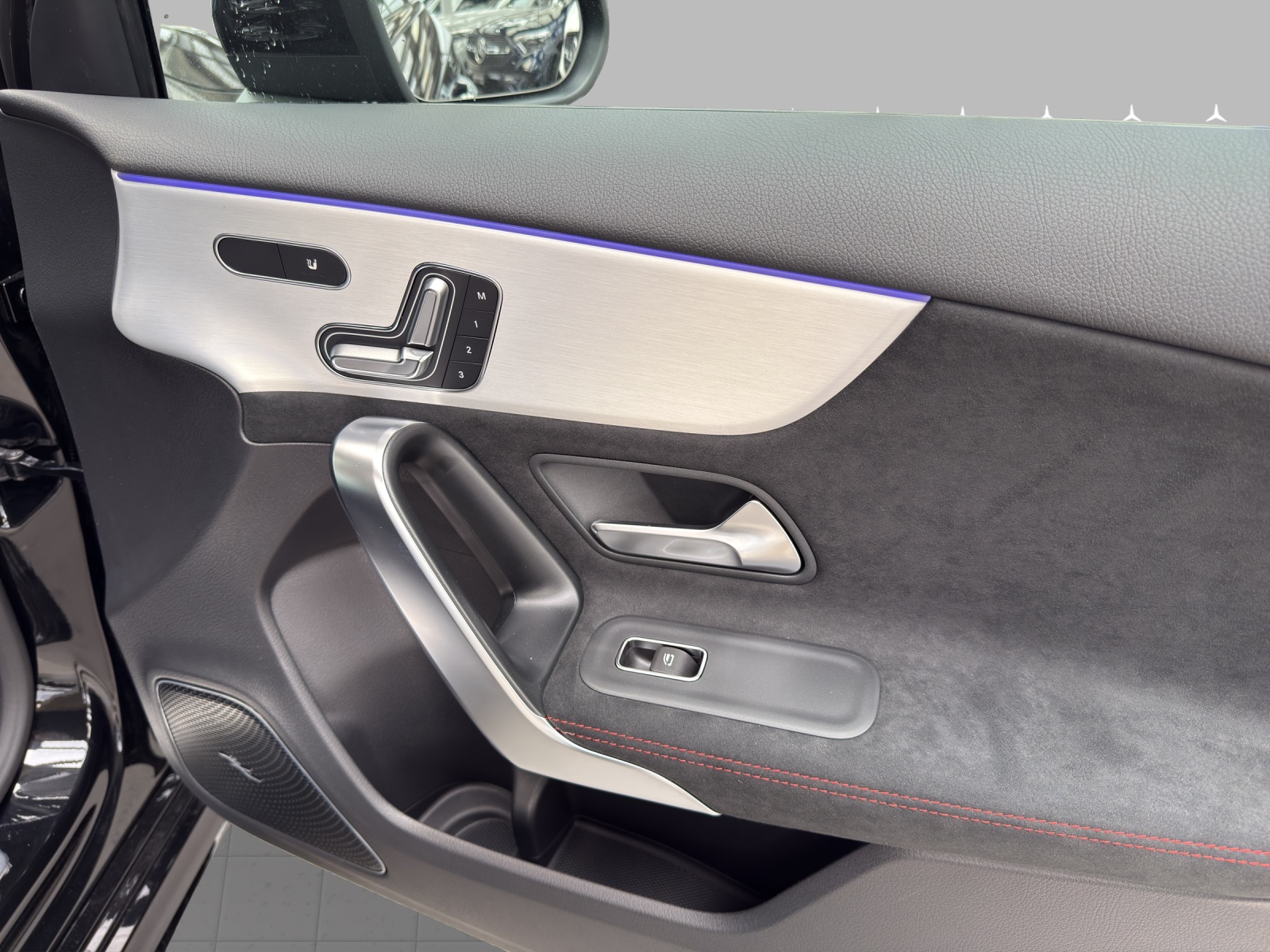 MERCEDES-BENZ A 220 4Matic 8G-DCT-image-14