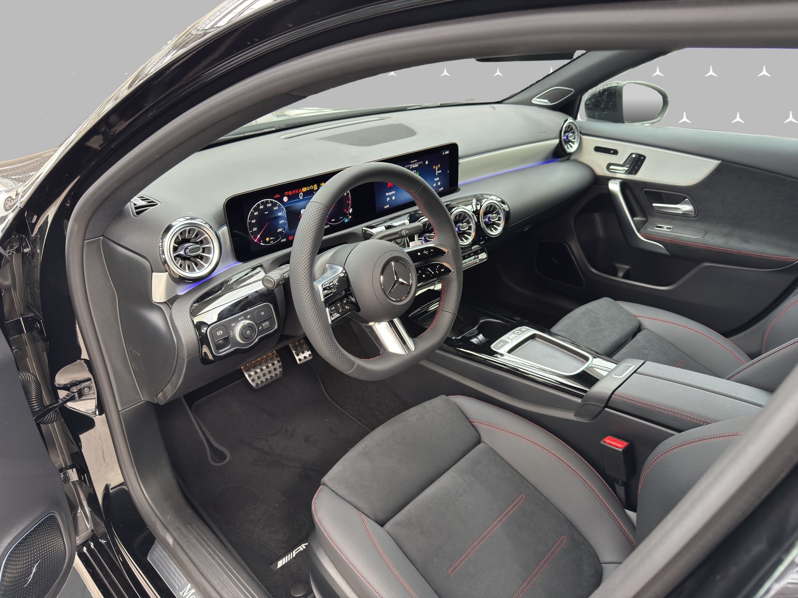 MERCEDES-BENZ A 220 4Matic 8G-DCT-image-8