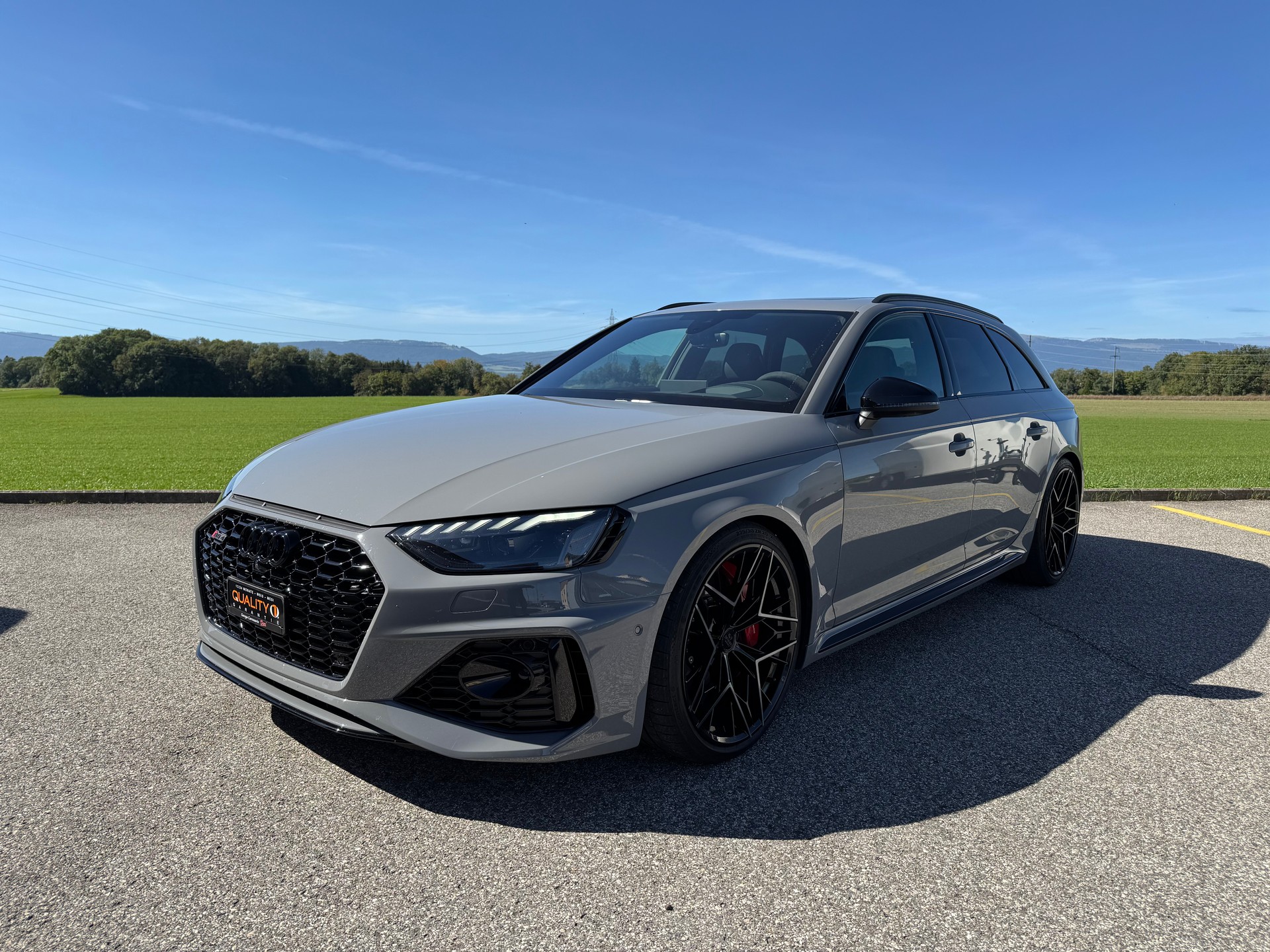 AUDI RS4 Avant quattro tiptronic-image-3