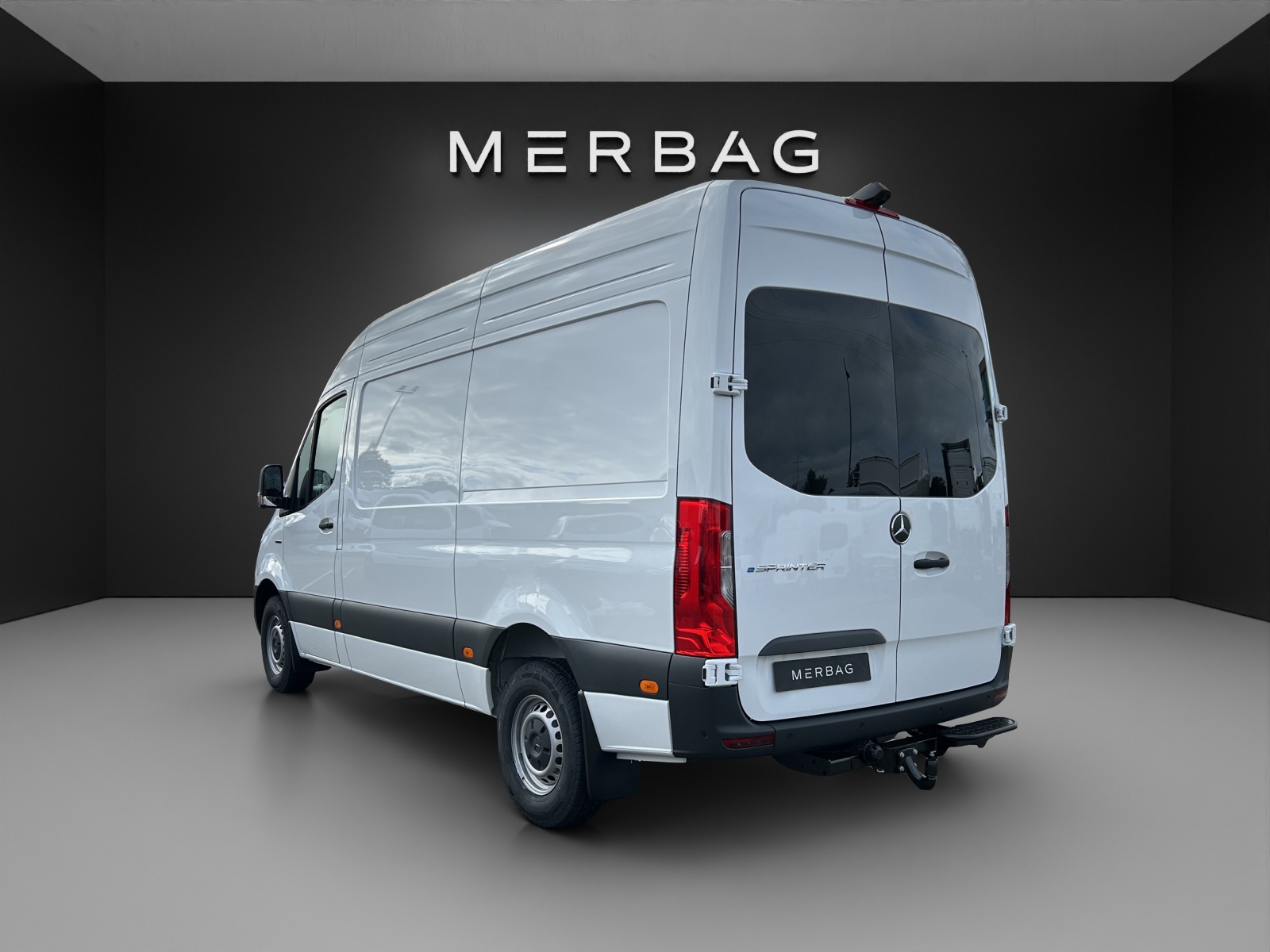 MERCEDES-BENZ eSprinter 320 PRO KA 3665mm S Worker-image-3