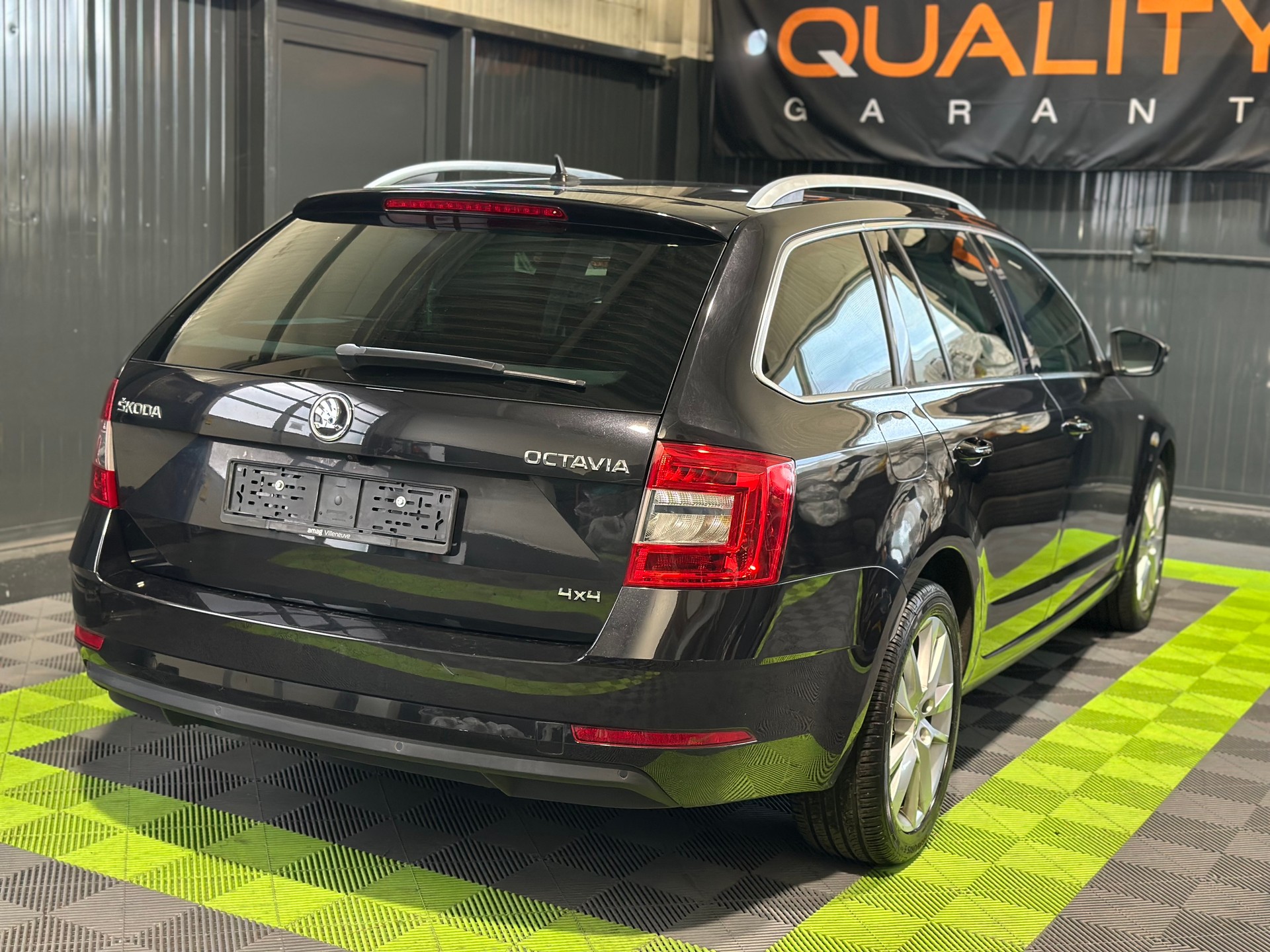 SKODA Octavia Combi 2.0 TSI Clever 4x4 DSG-image-4