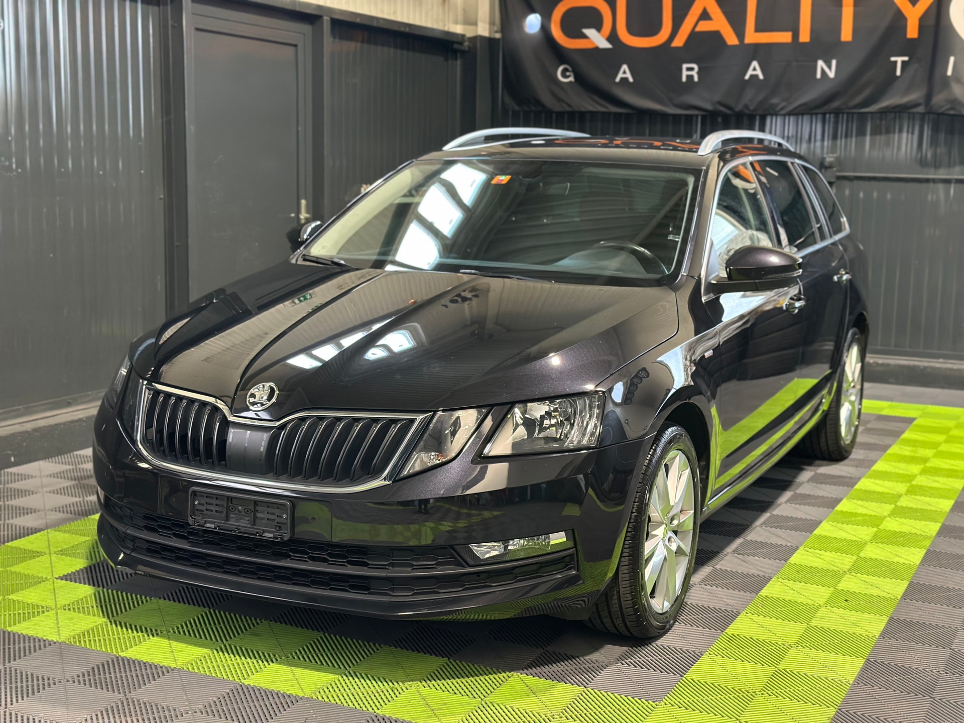 SKODA Octavia Combi 2.0 TSI Clever 4x4 DSG
