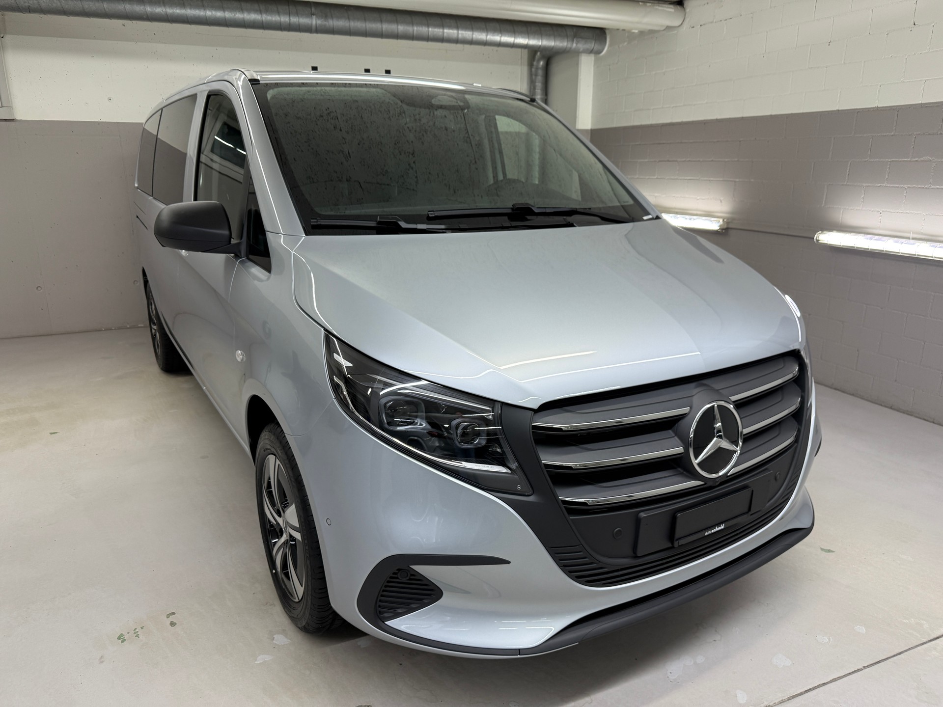MERCEDES-BENZ Vito 116 CDI 4MATIC Tourer SELECT Family 3200mm L