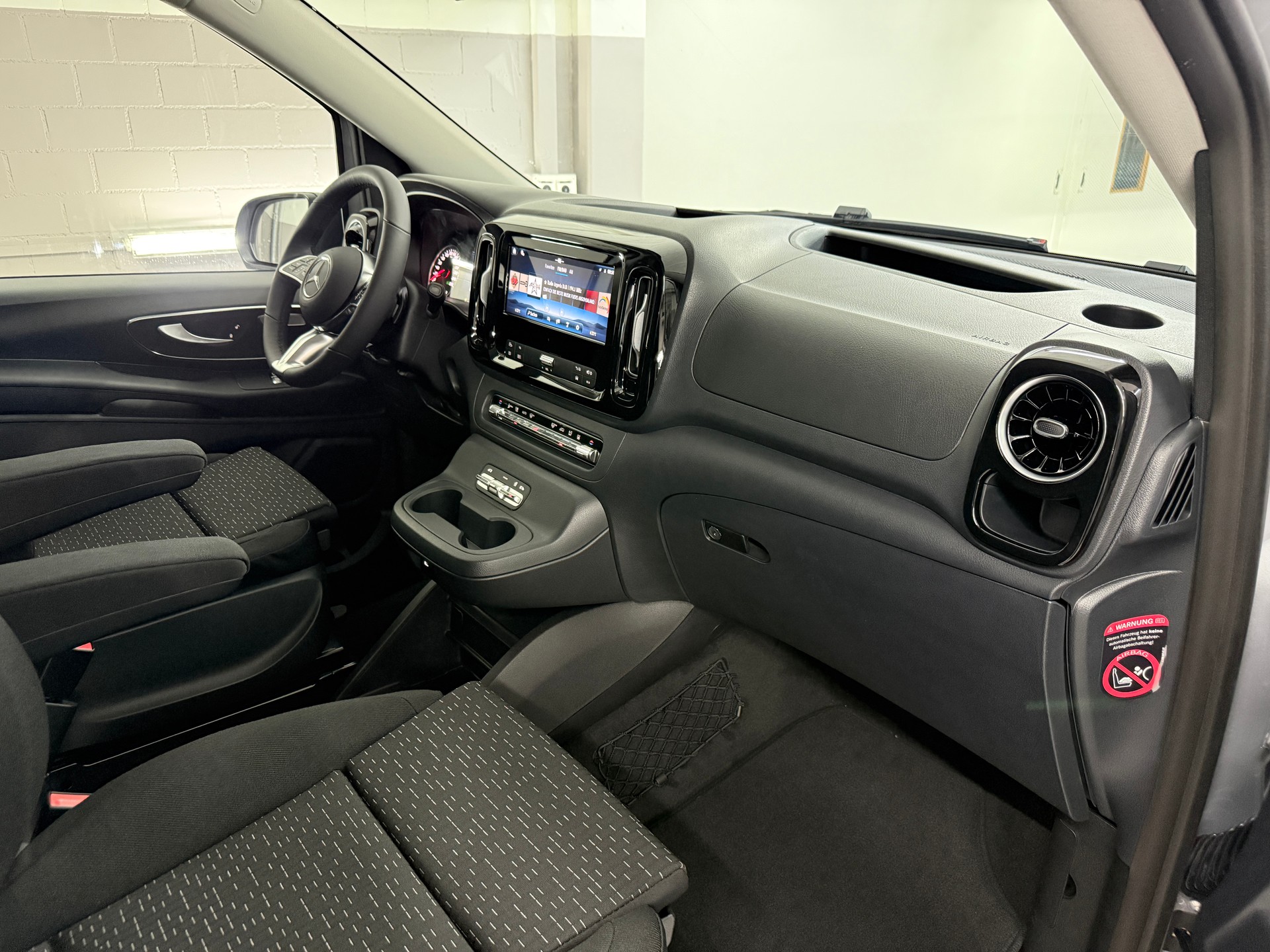 MERCEDES-BENZ Vito 116 CDI 4MATIC Tourer SELECT Family 3200mm L-image-10