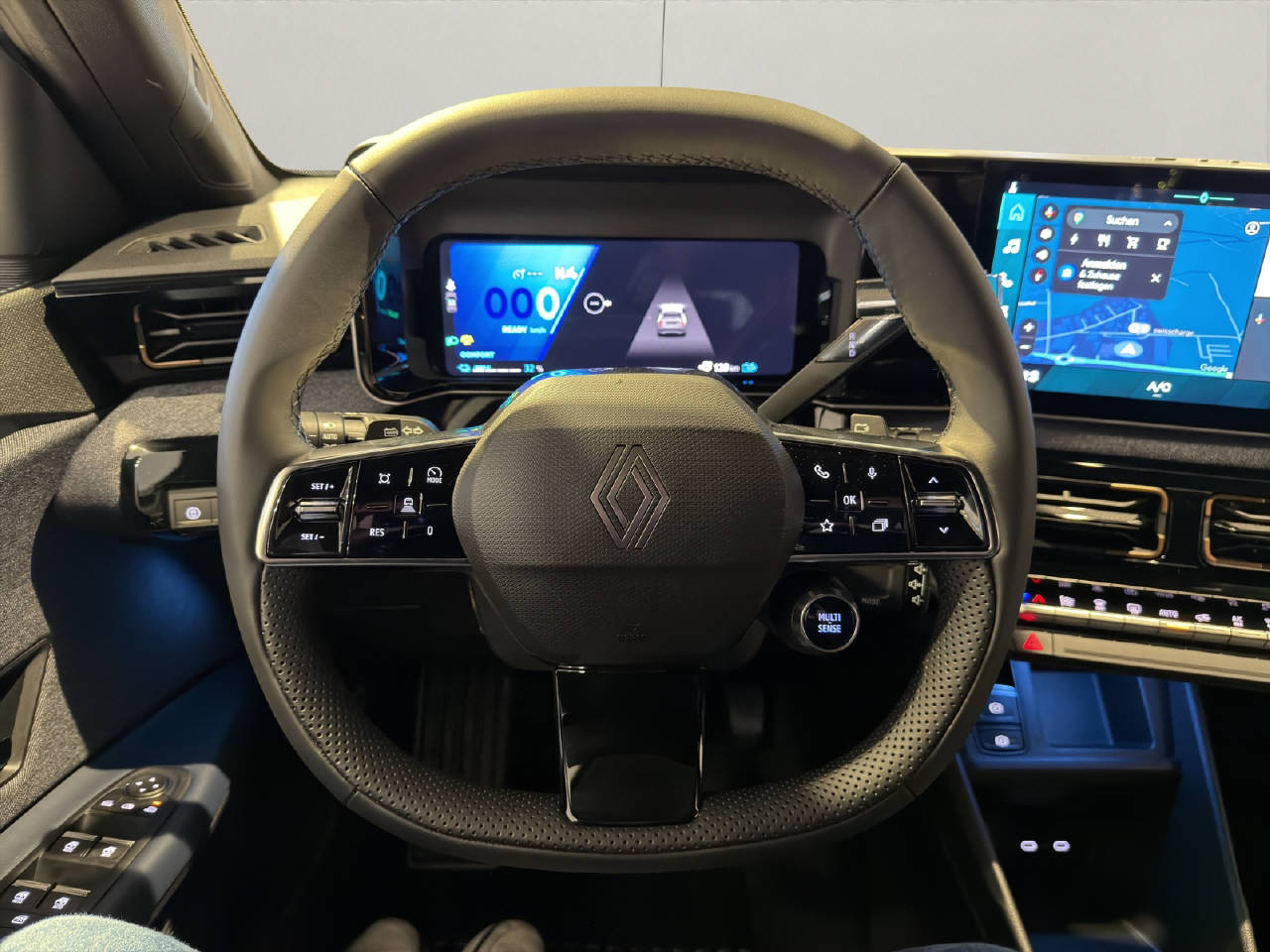 RENAULT R4 E-Tech Comfort Range techno-image-3