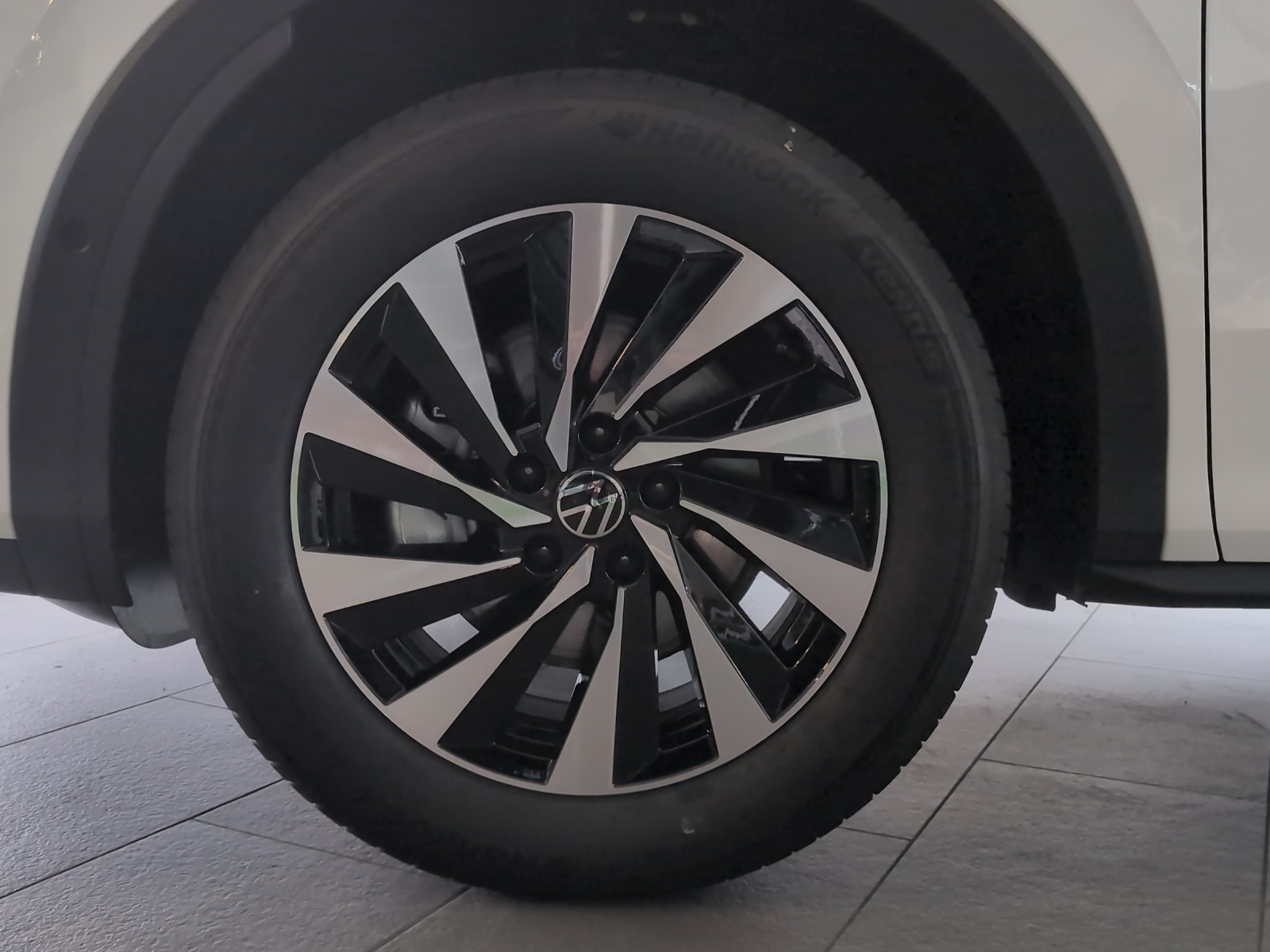 VW T-Roc 1.5 eTSI mHEV Life DSG-image-11