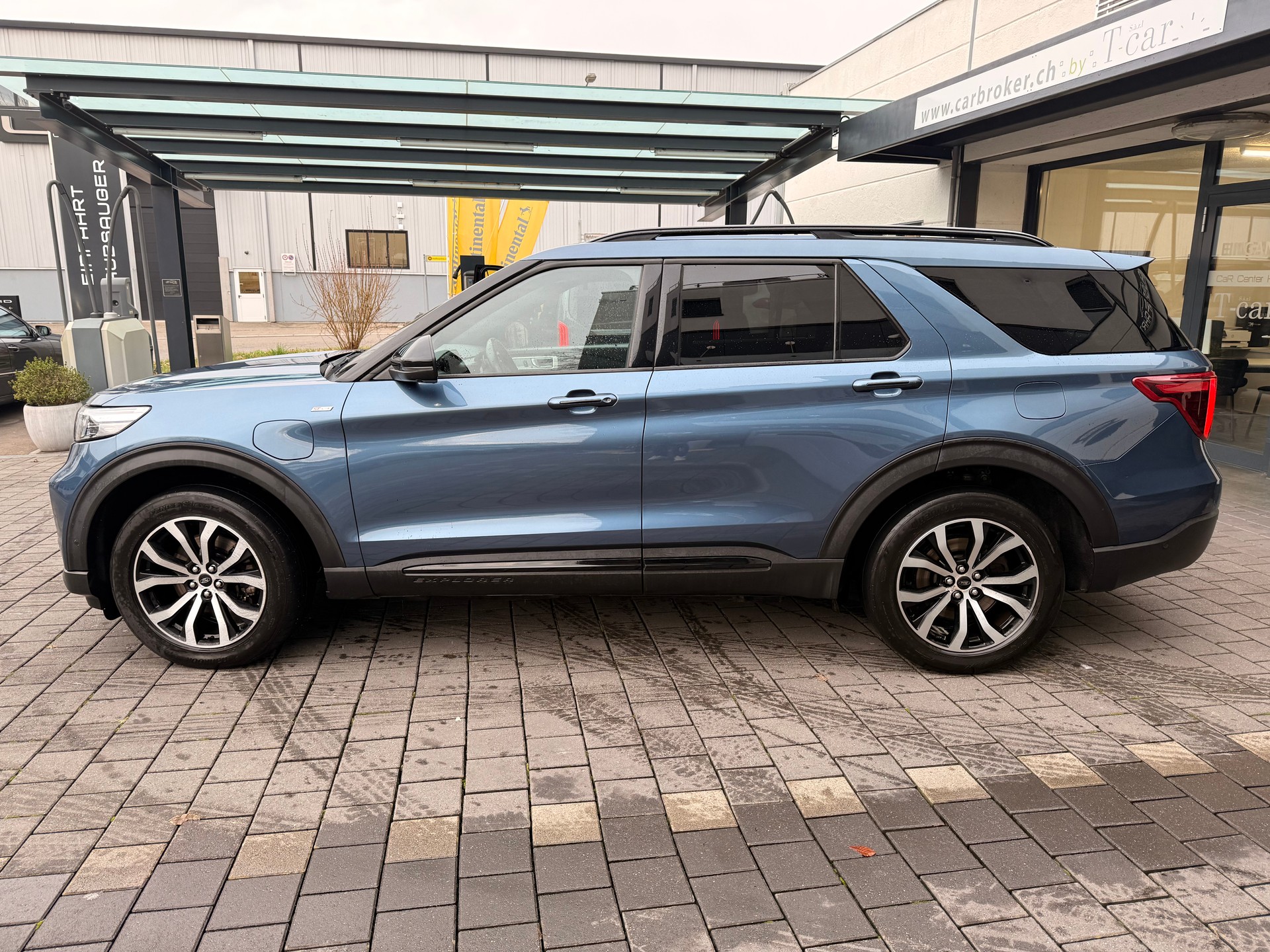 FORD Explorer 3.0 EcoB. Plug-in-Hybrid ST-Line 4WD Aut.-image-2