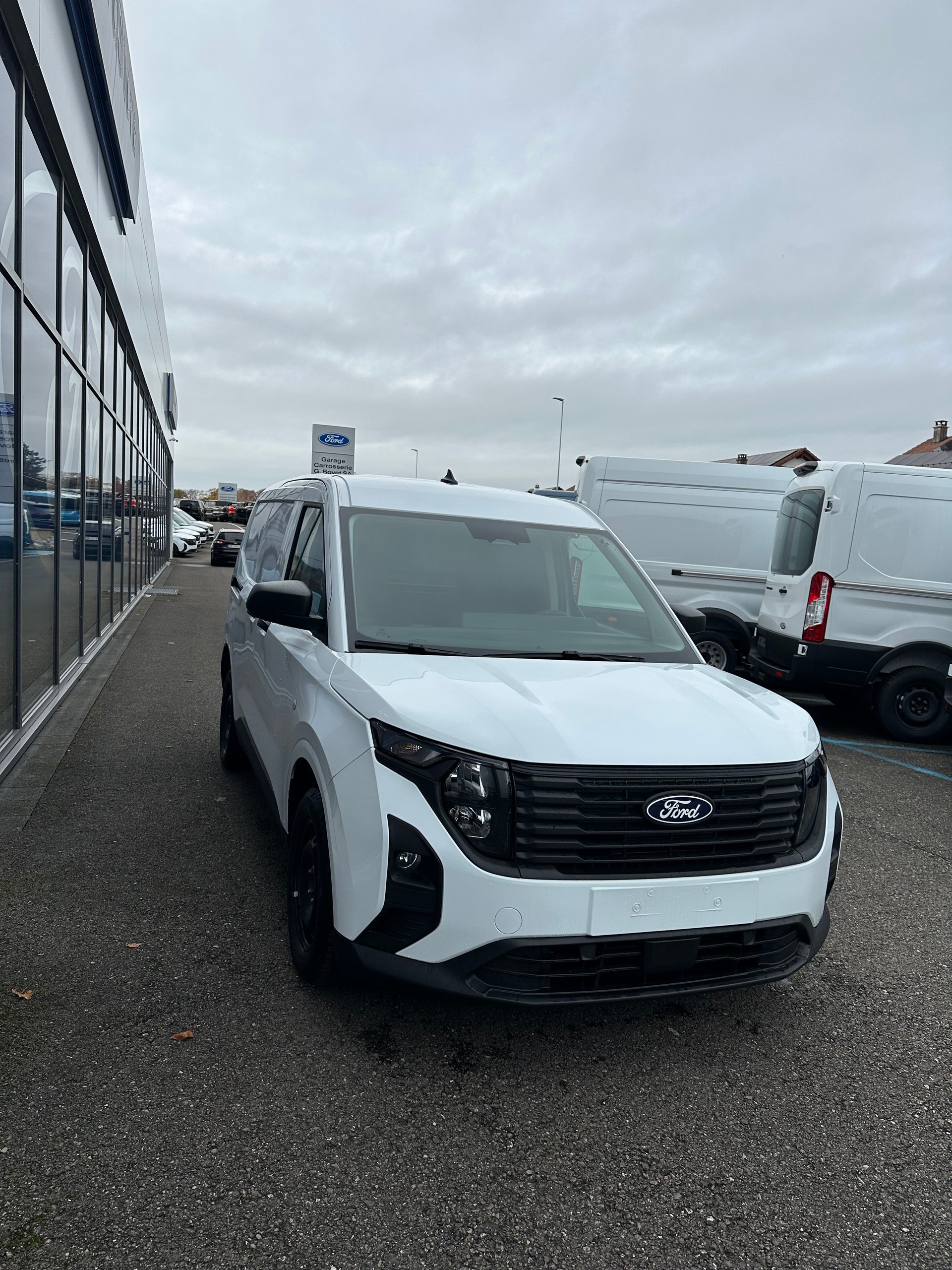 FORD Transit Courier van 1.5 EcoBlu Trend/100CV/Man.-image-7