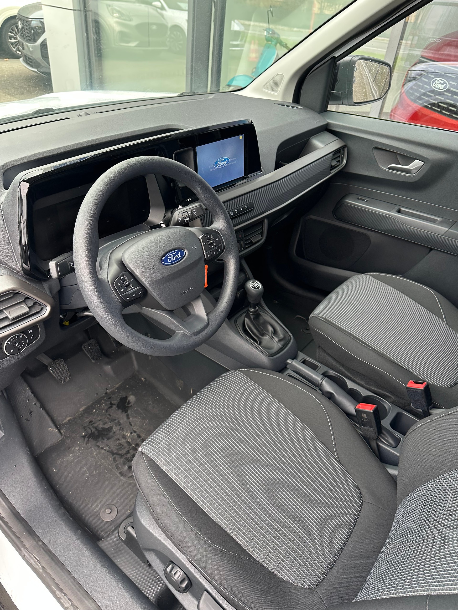 FORD Transit Courier van 1.5 EcoBlu Trend/100CV/Man.-image-10