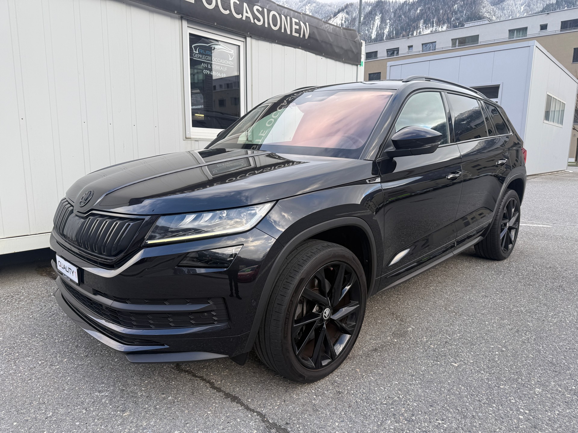 SKODA Kodiaq 2.0 TDI SCR SportLine 4x4 DSG *CH-Fahrzeug**Panorama**AHK*-image-8