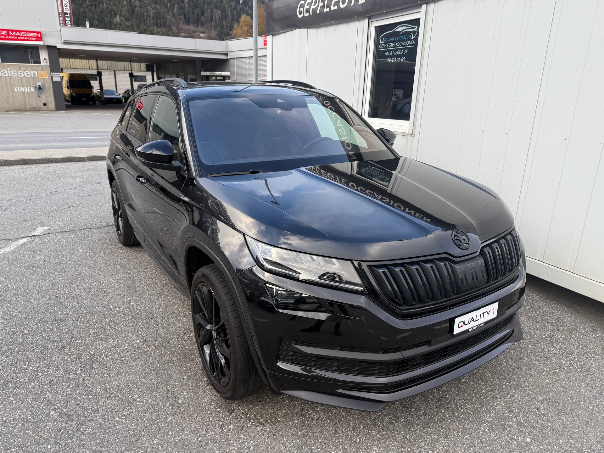 SKODA Kodiaq 2.0 TDI SCR SportLine 4x4 DSG *CH-Fahrzeug**Panorama**AHK*-image-0