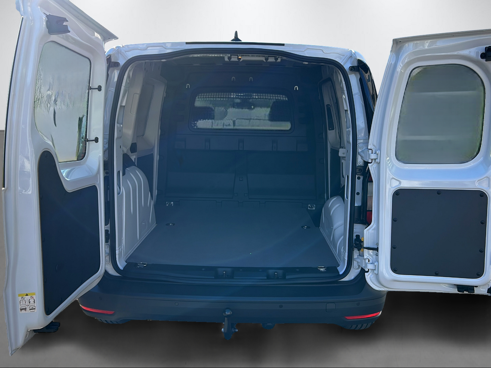 VW Caddy Cargo En 1.5TSI 116PS 6G 1500ccm 116PS/85kW 4 Zylinder TSI Benzin-image-5