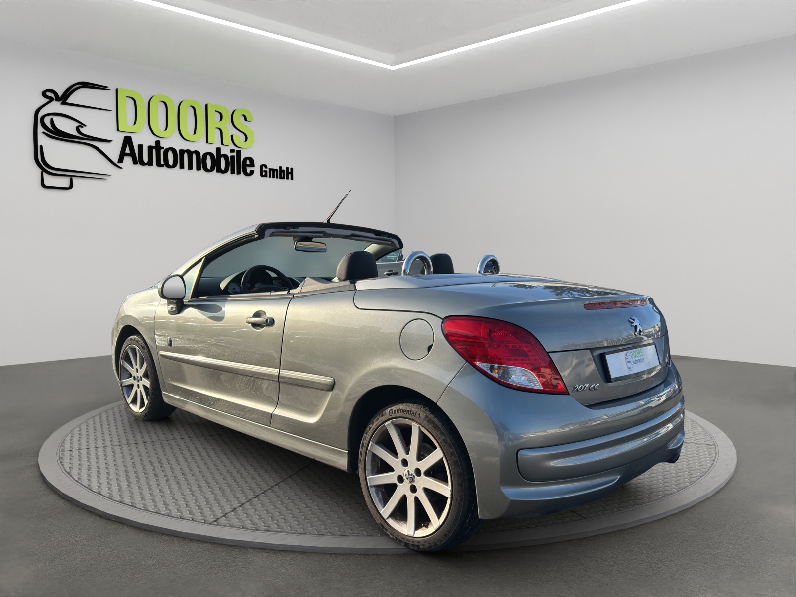 PEUGEOT 207 CC 1.6 16V Turbo Roland Garros Edition-image-5