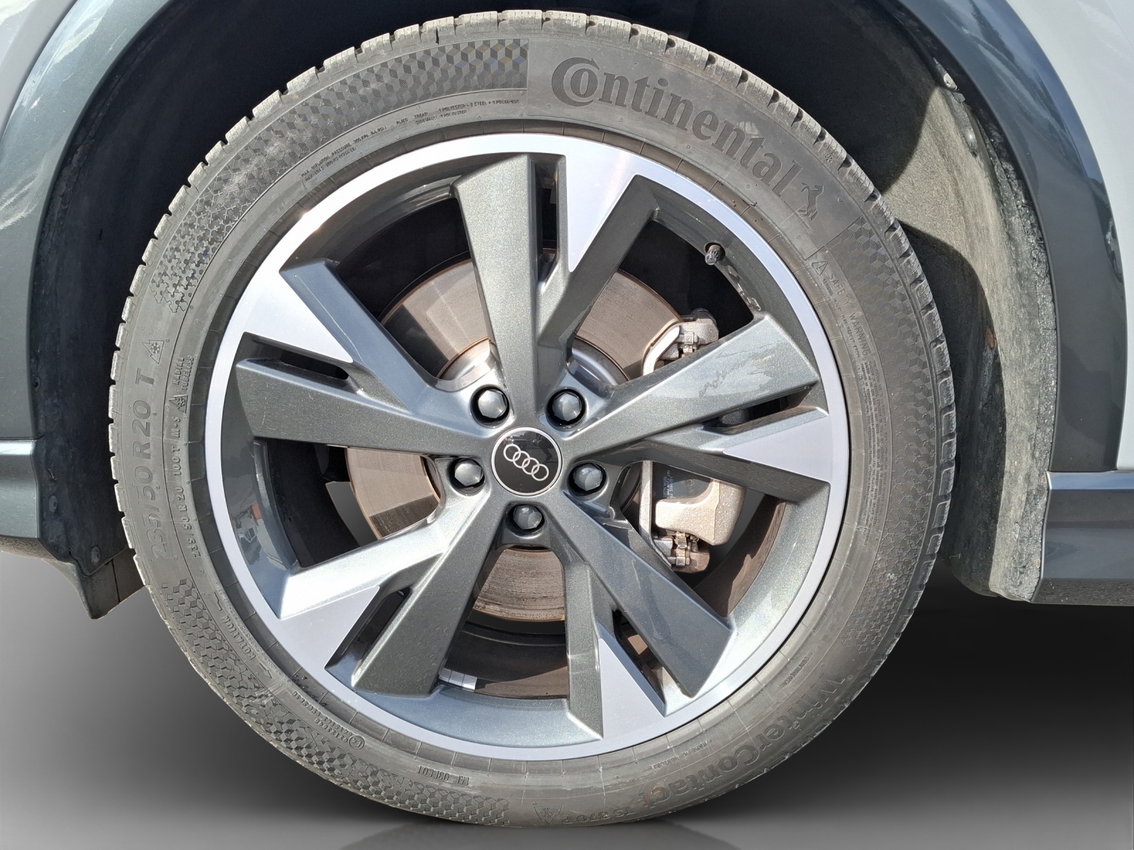 AUDI Q4 e-tron 45 Attraction quattro-image-13