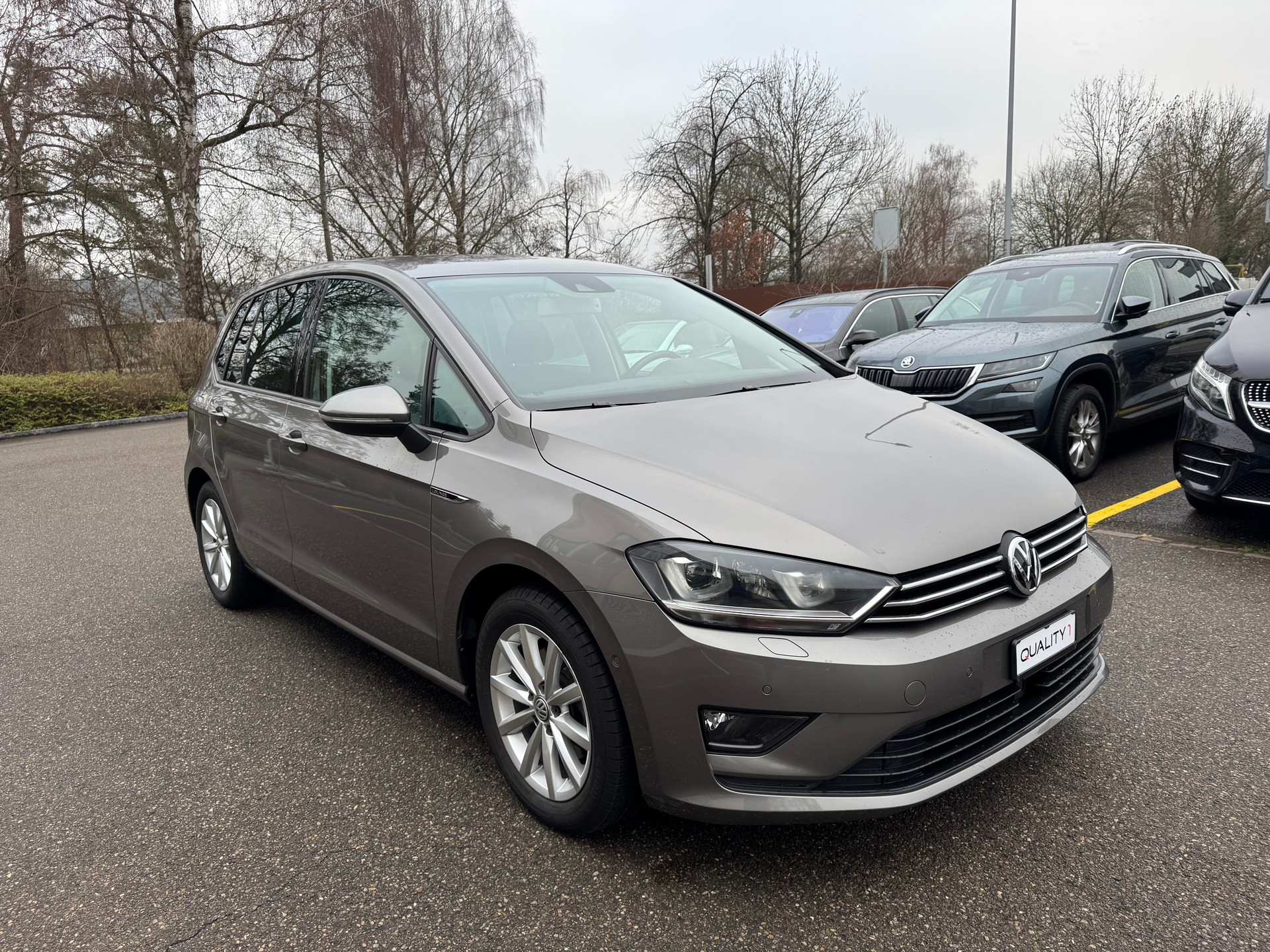 VW Golf Sportsvan 1.4 TSI Lounge DSG-image-2