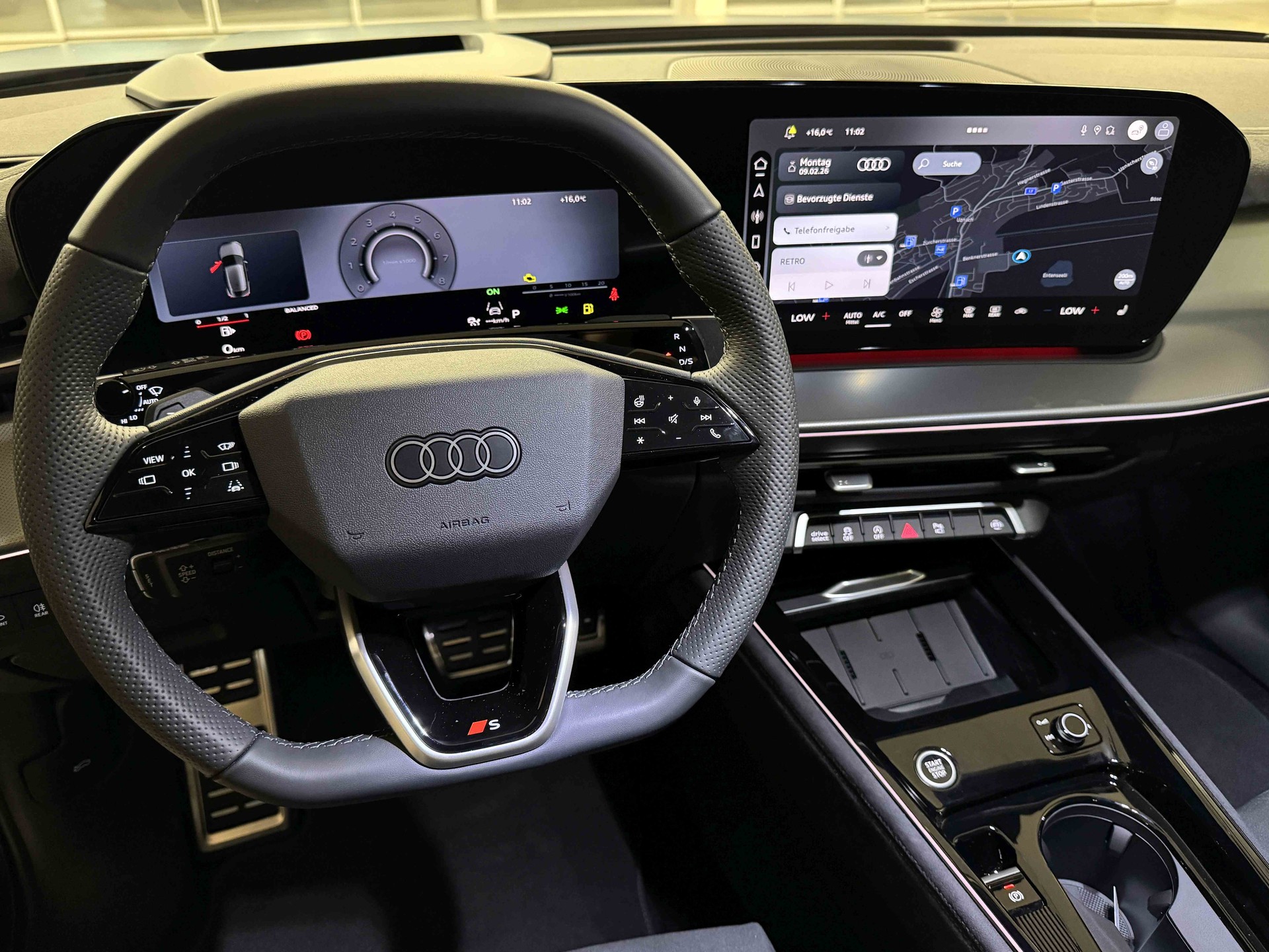 AUDI Q3 Sportback TFSI quattro 195 kW S tronic-image-8