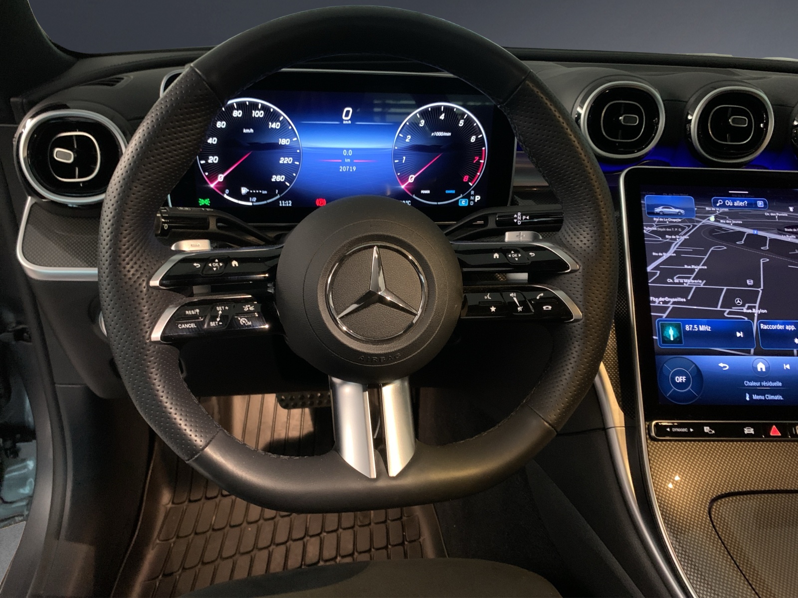 MERCEDES-BENZ C 200 4 Matic-image-7