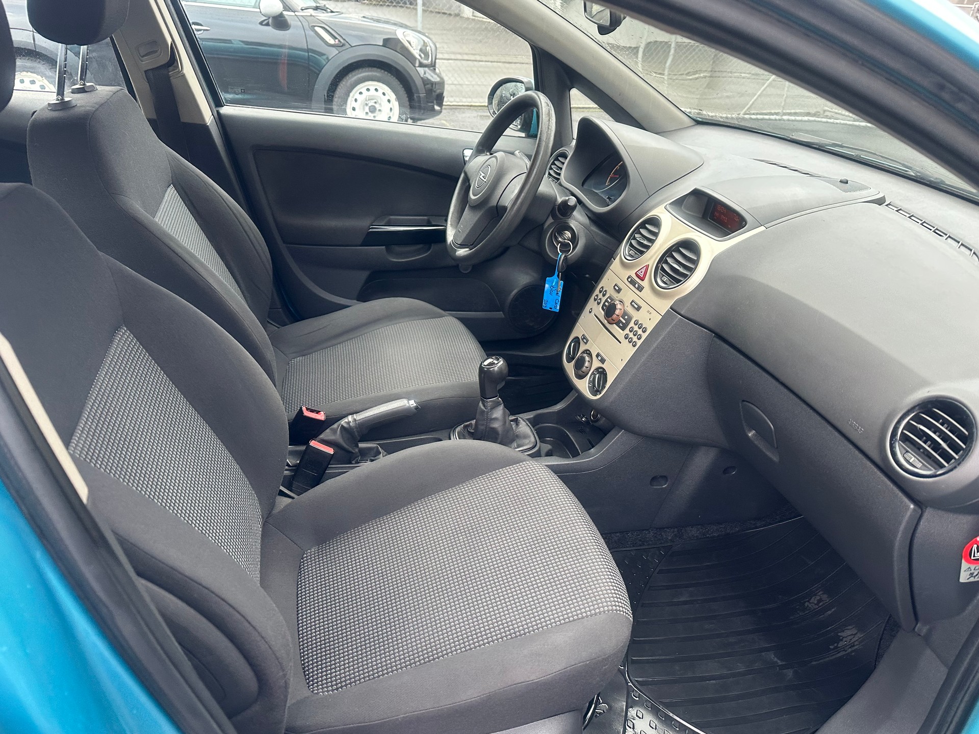 OPEL Corsa 1.2 TP Color Edition-image-14