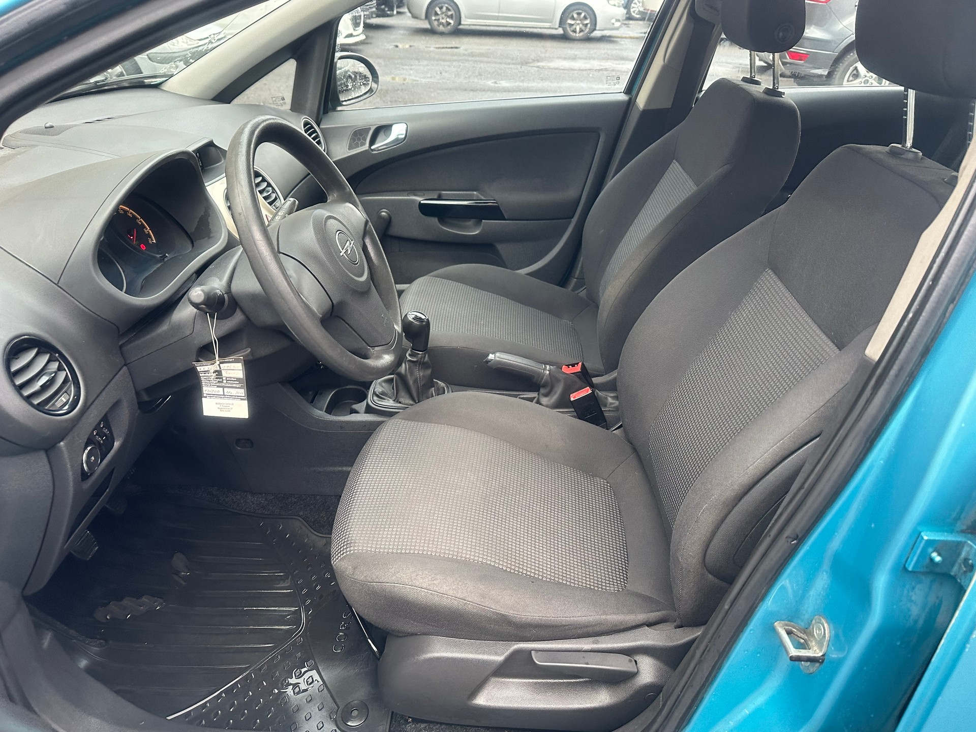 OPEL Corsa 1.2 TP Color Edition-image-12