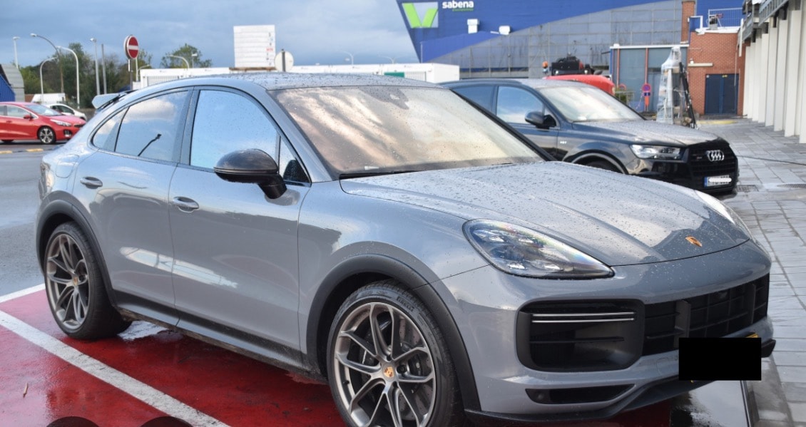 PORSCHE Cayenne Turbo GT-image-1