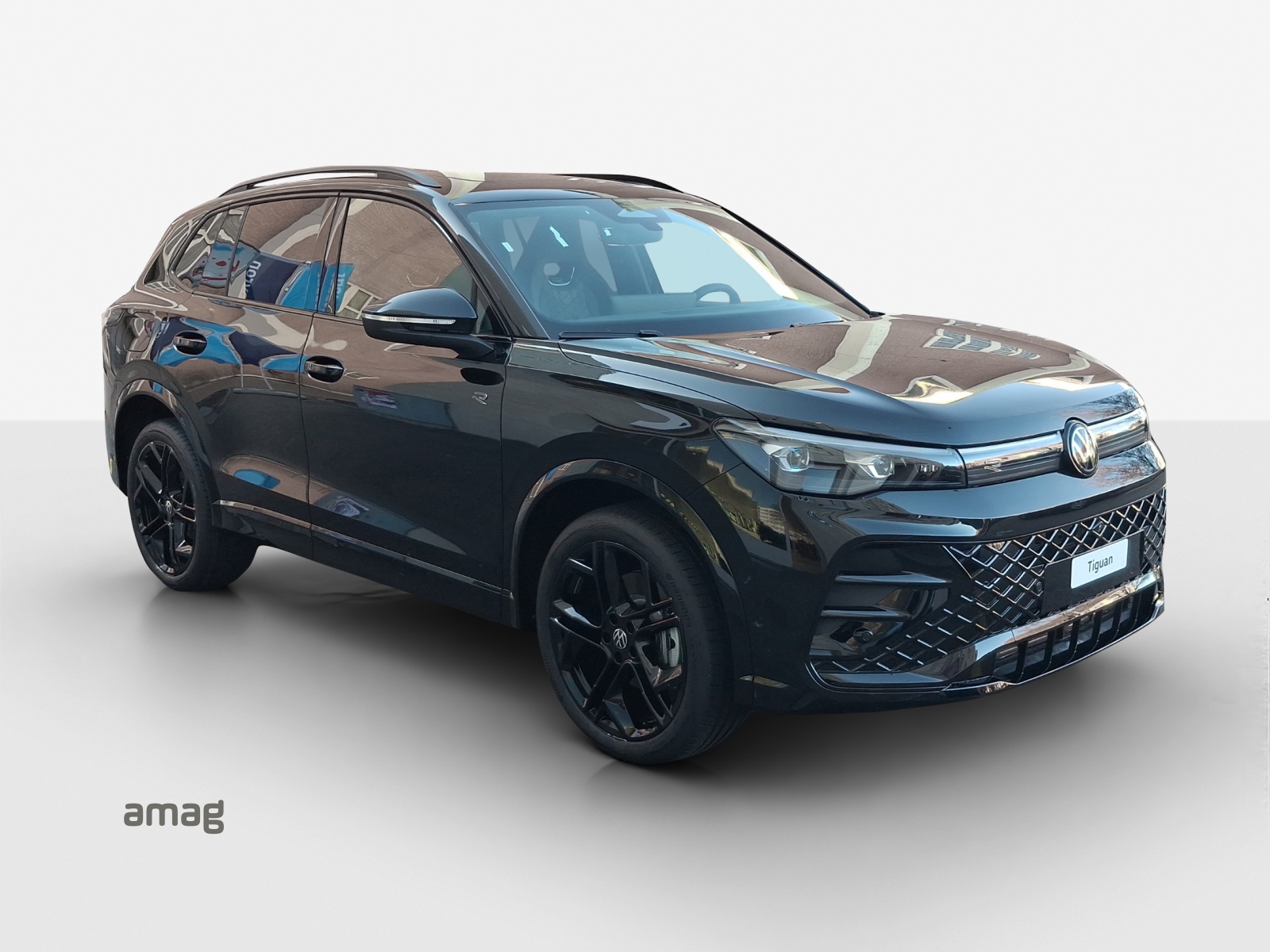 VW Tiguan 2.0 TSI DSG R-Line 4Motion-image-5