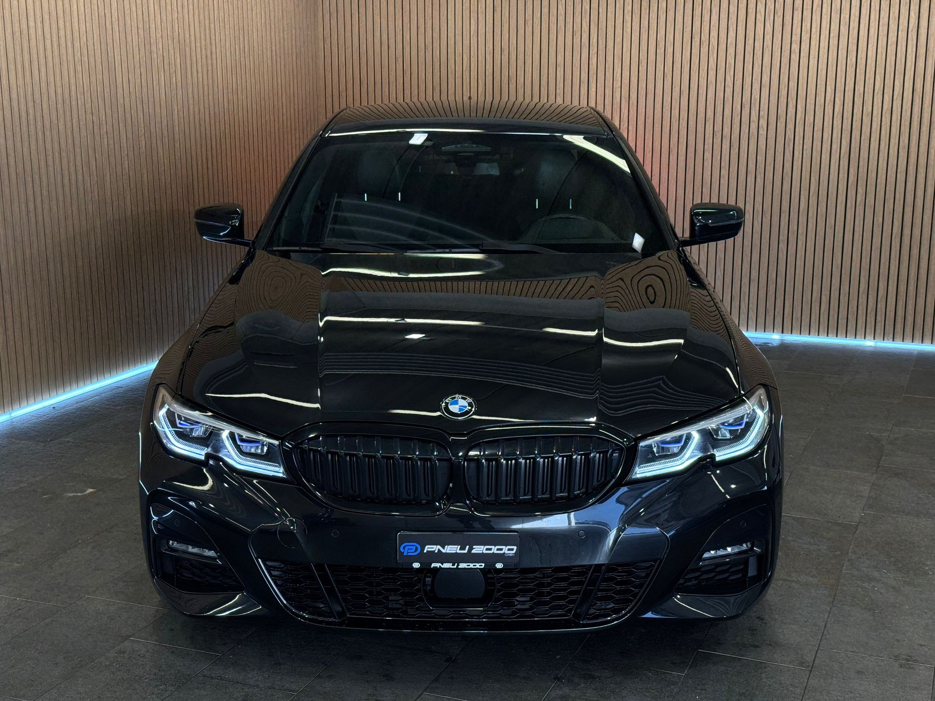 BMW 320d xDrive M Sport Steptronic-image-1