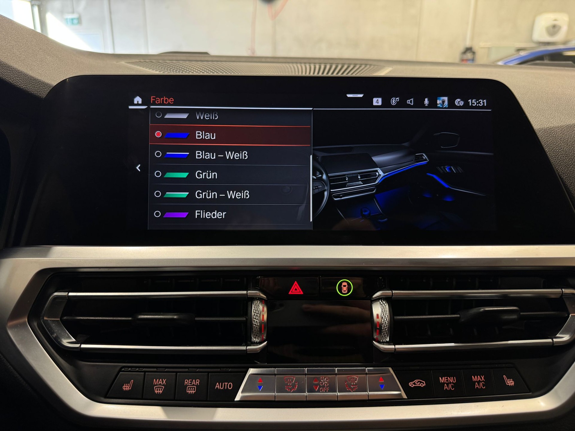 BMW 320d xDrive M Sport Steptronic-image-14