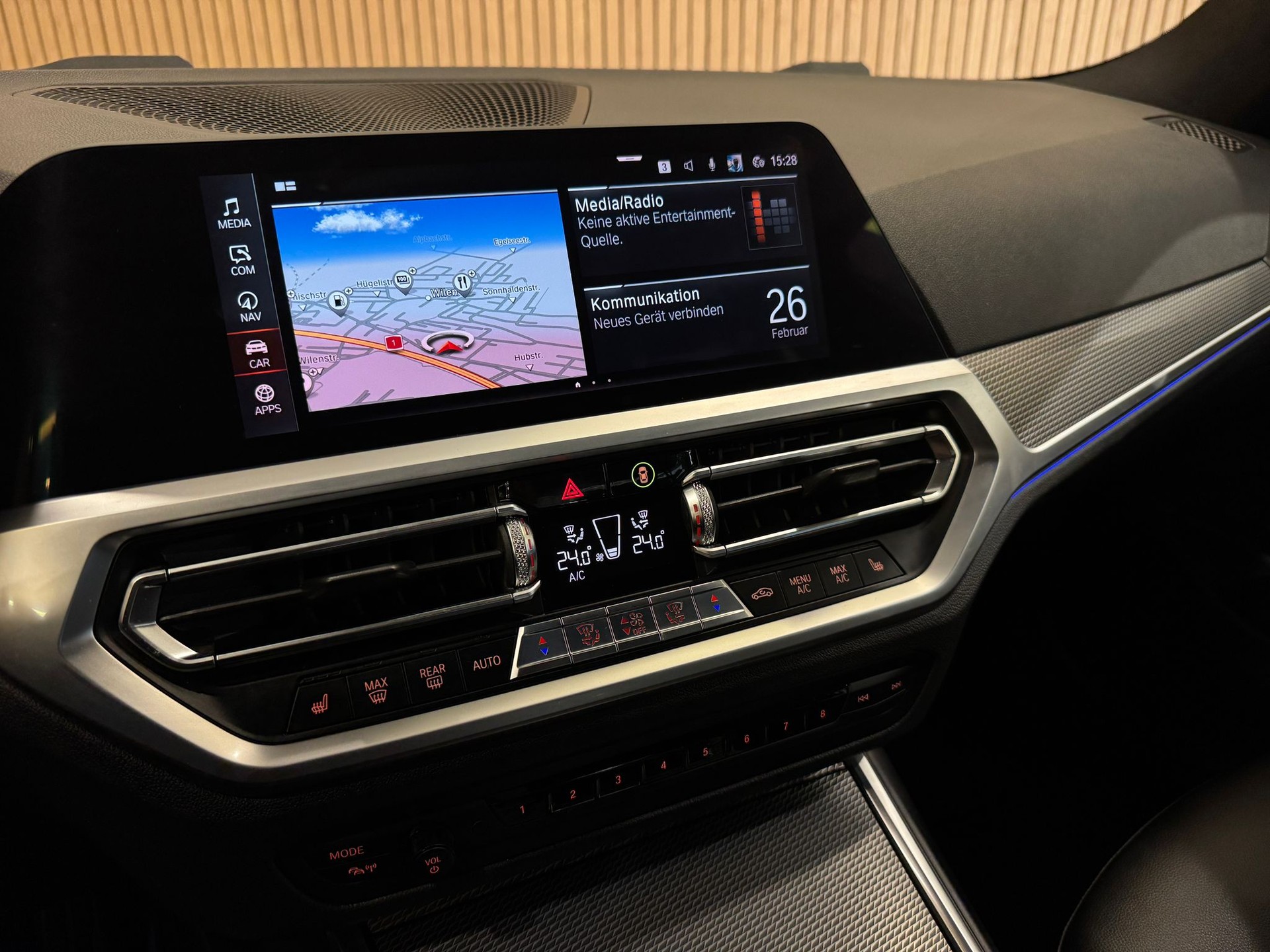 BMW 320d xDrive M Sport Steptronic-image-10