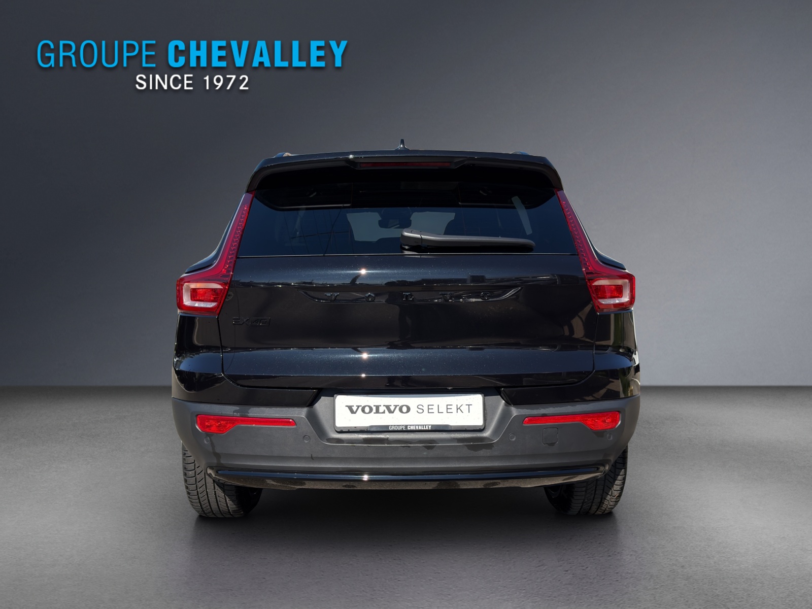 Image VOLVO EX40 EX40 82kWh Twin Motor Performance AWD Xcentric Black Edition