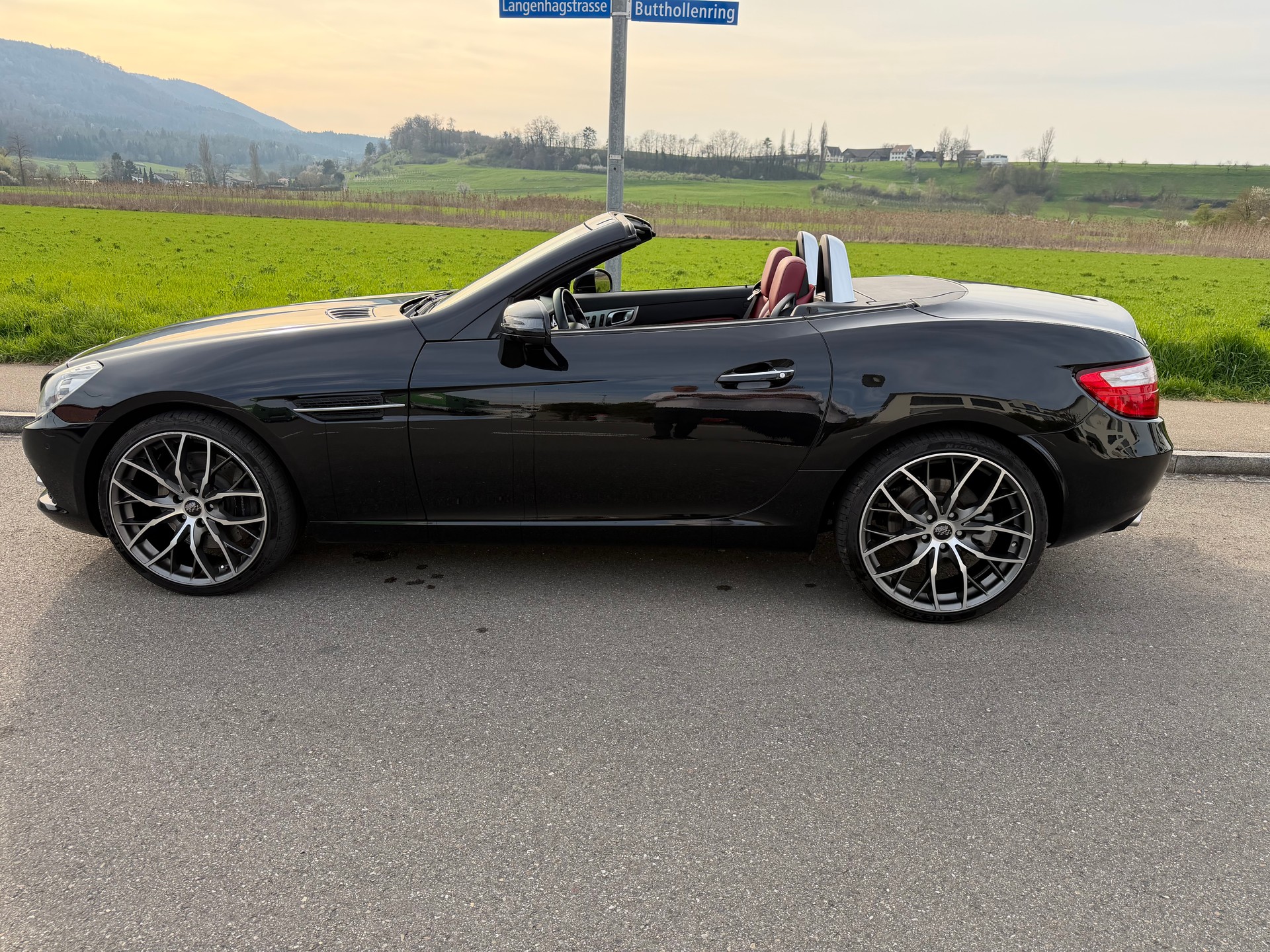 MERCEDES-BENZ SLK 350 7G-Tronic-showroom-element-3