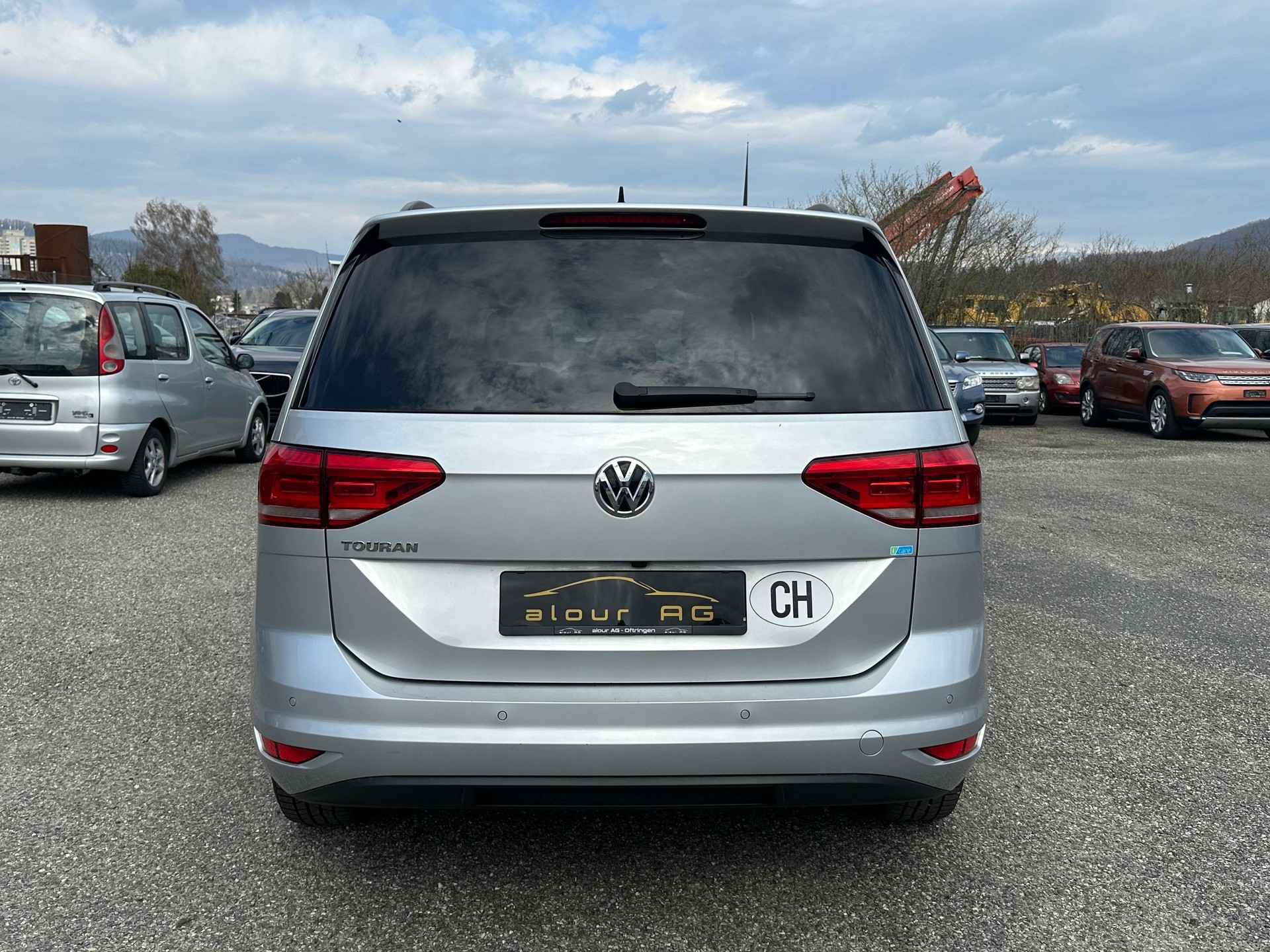 VW Touran 1.6 TDI BlueMotion Technology Comfortline DSG-image-3