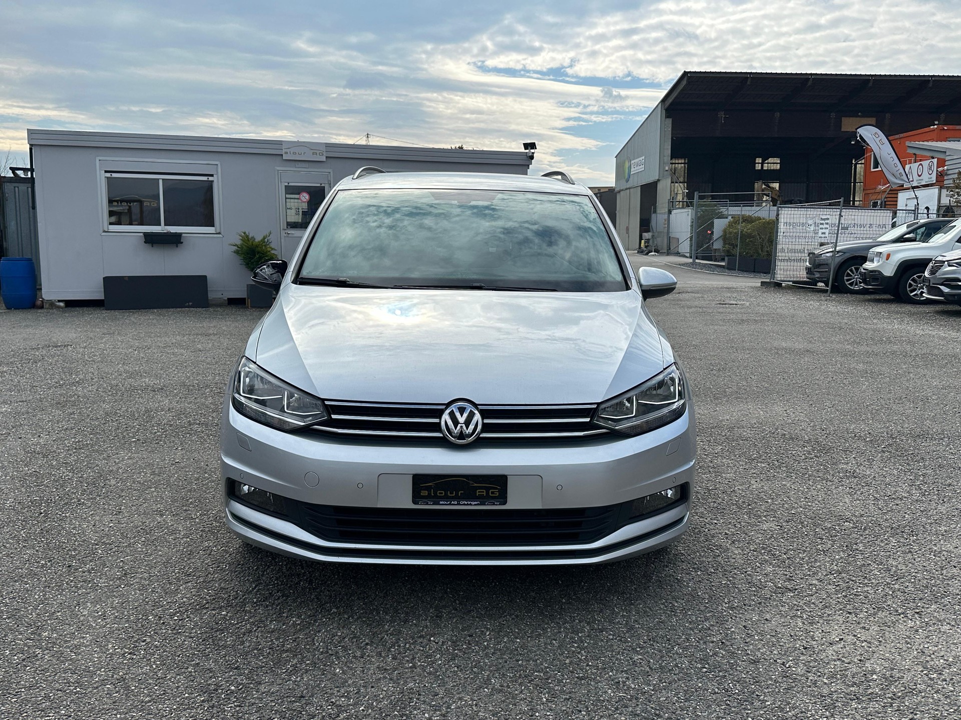 VW Touran 1.6 TDI BlueMotion Technology Comfortline DSG-image-0