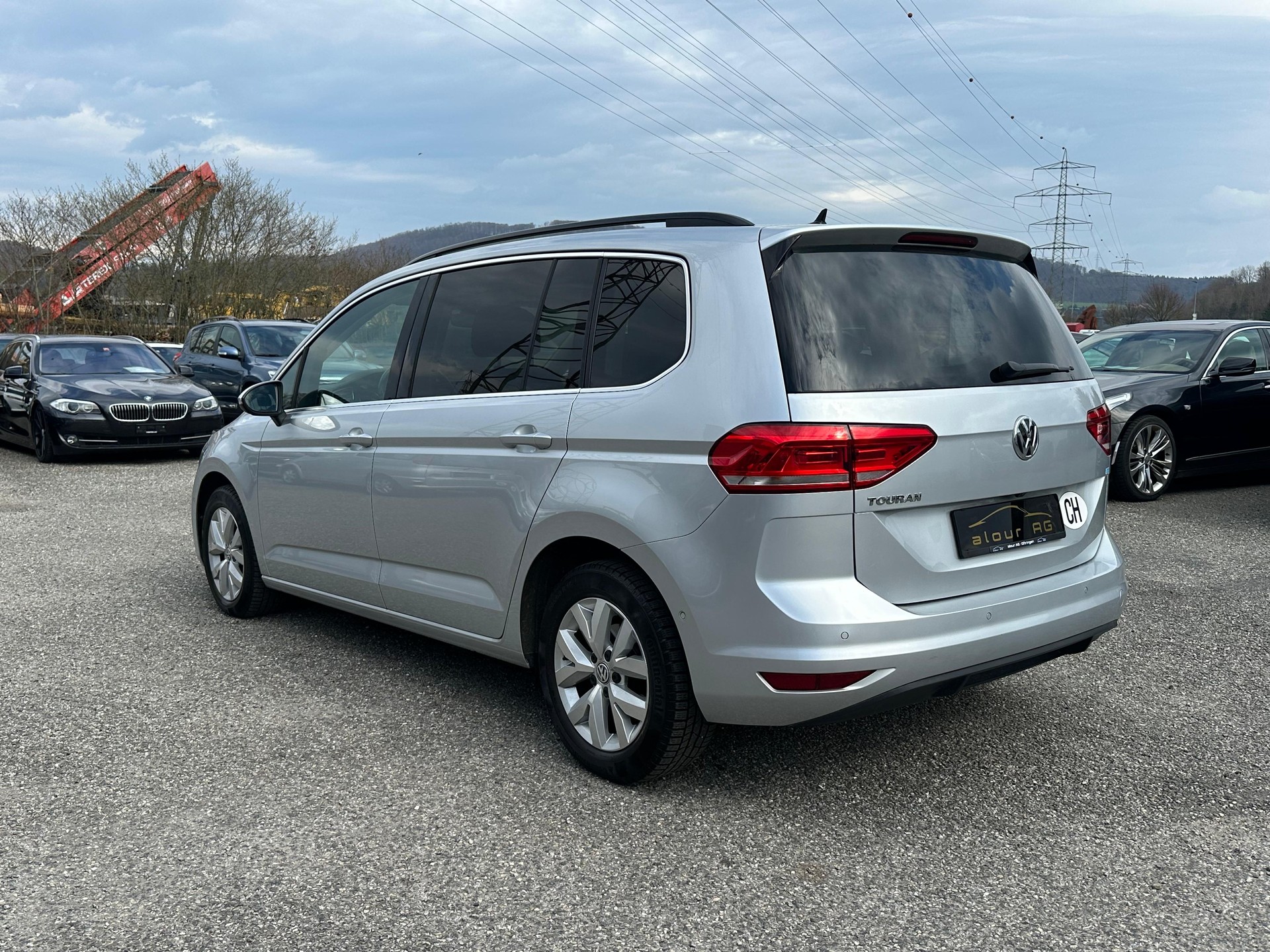 VW Touran 1.6 TDI BlueMotion Technology Comfortline DSG-image-2