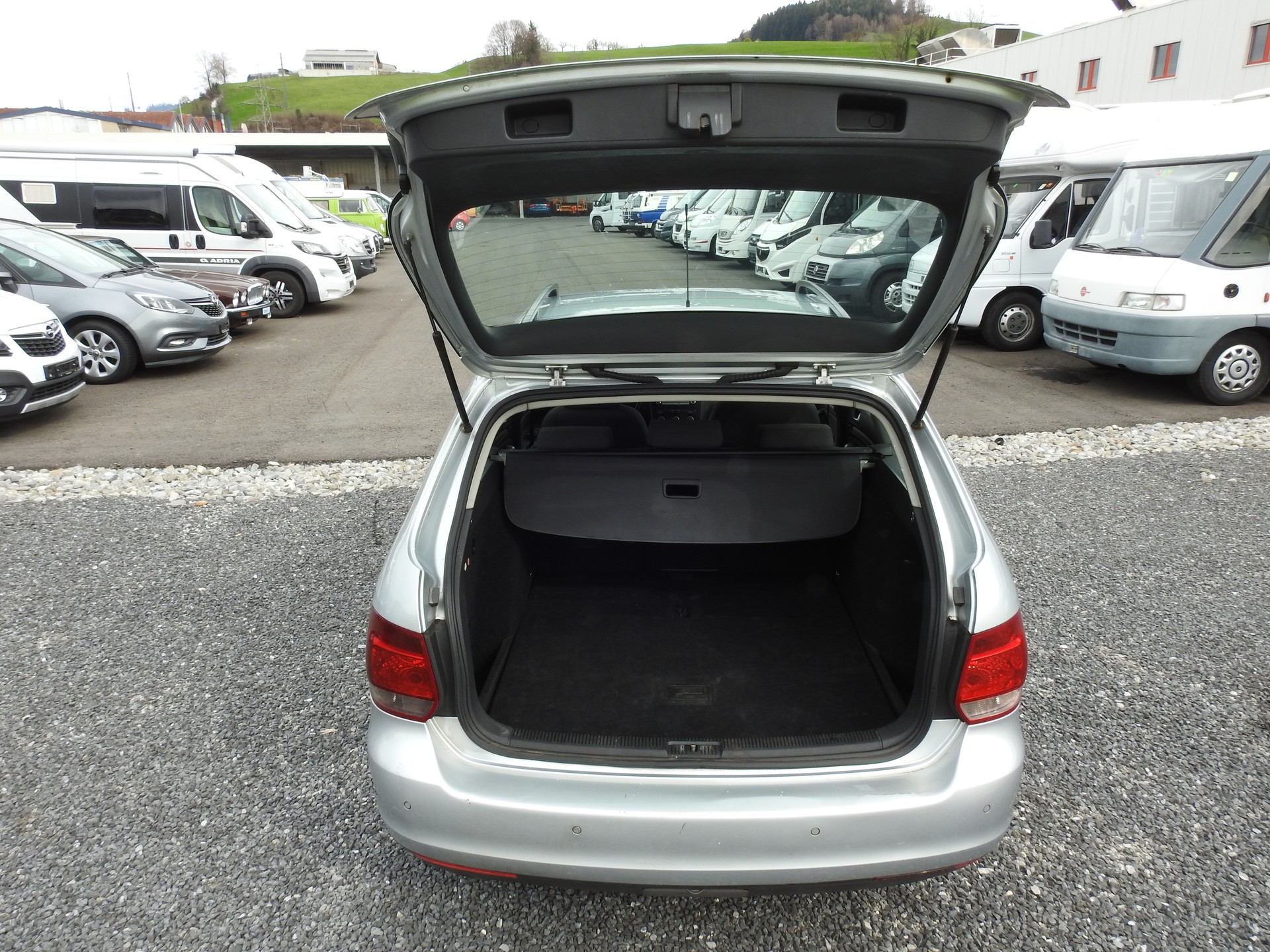 VW Golf Variant 2.0 TDI Comfortline-image-10