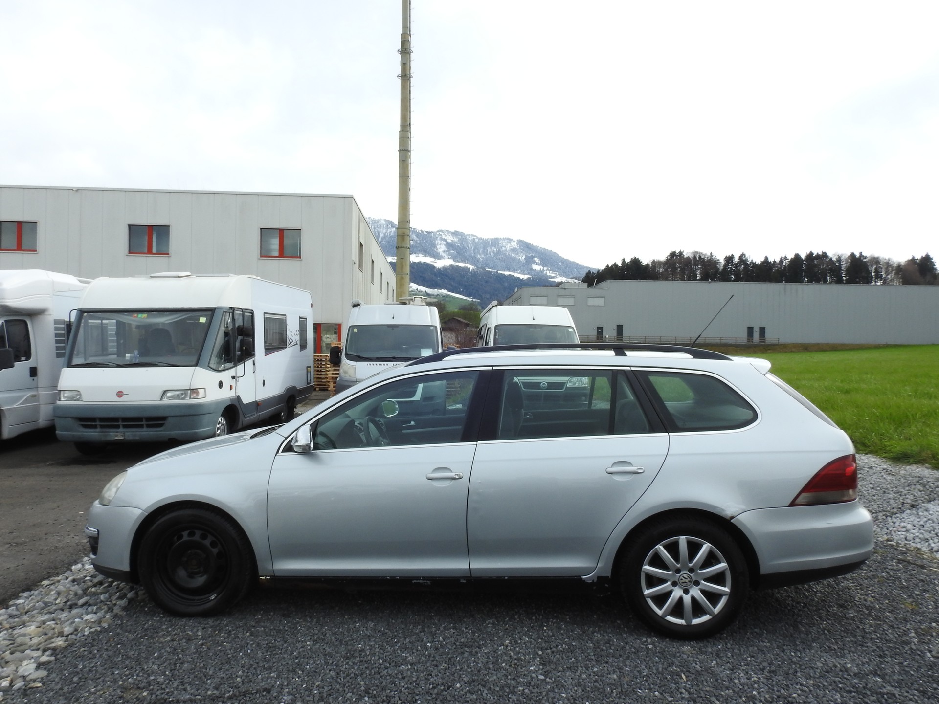 VW Golf Variant 2.0 TDI Comfortline-image-2