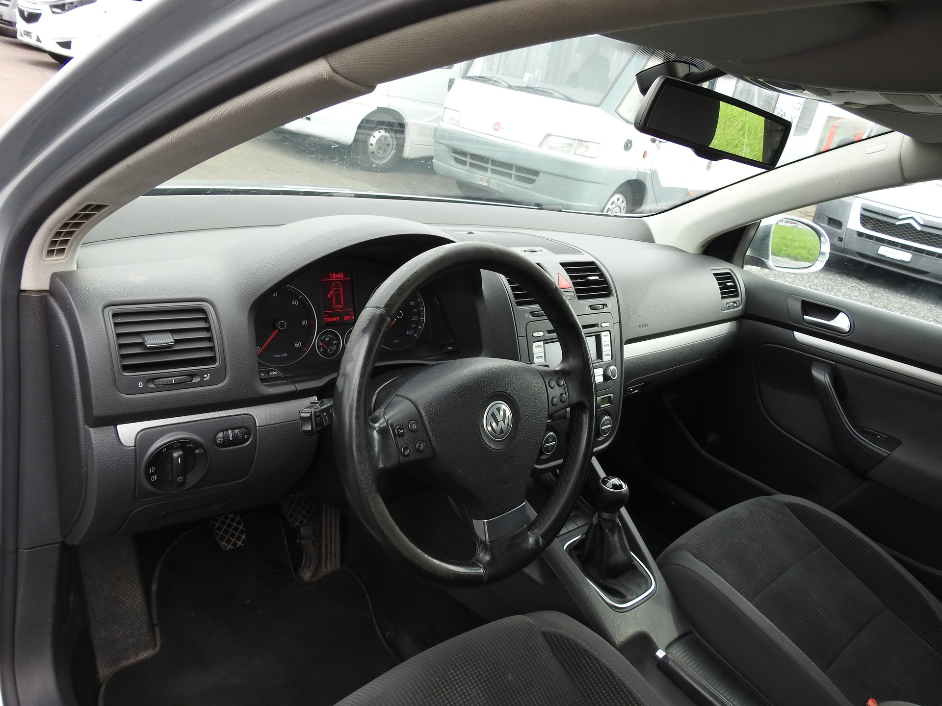 VW Golf Variant 2.0 TDI Comfortline-image-12