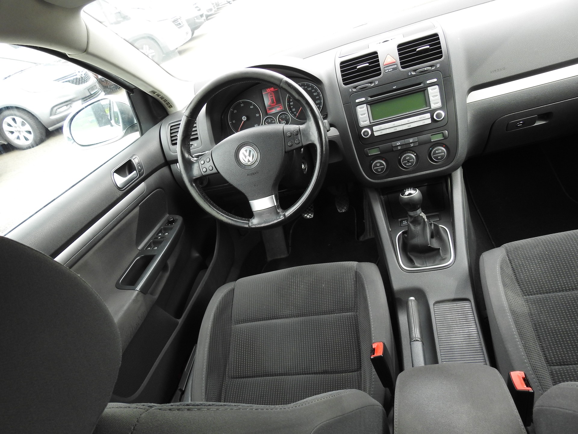 VW Golf Variant 2.0 TDI Comfortline-image-18